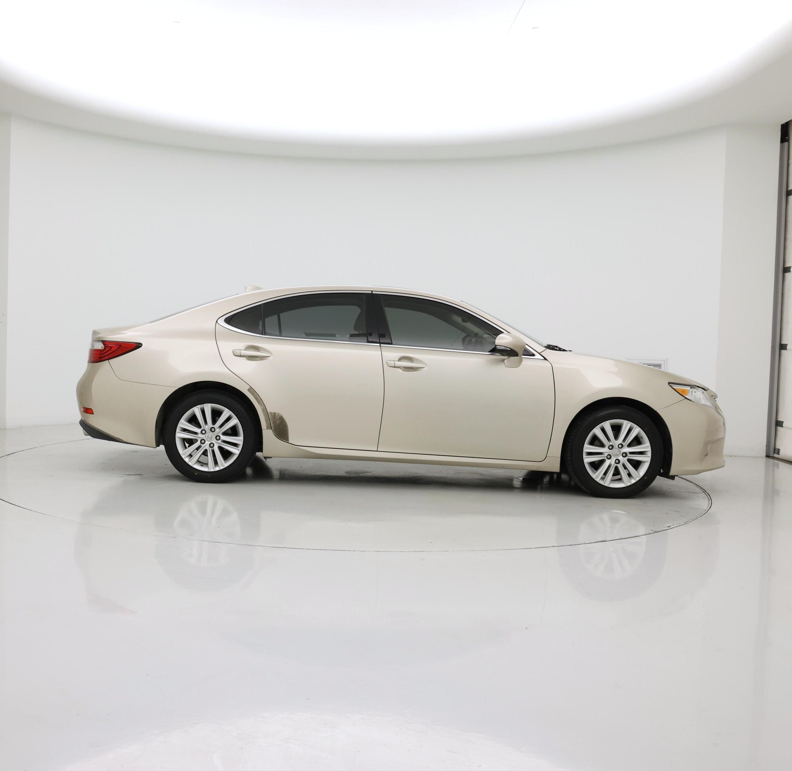 Thumbnail: 2015 Lexus ES - 7
