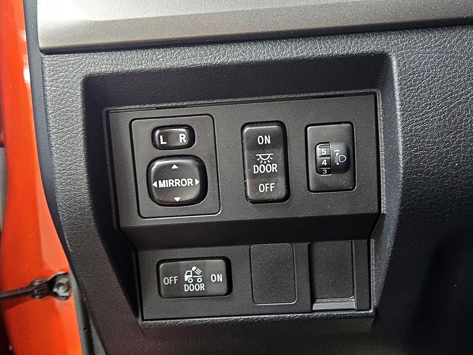 2016 Toyota Tundra SR5 - Photo 14