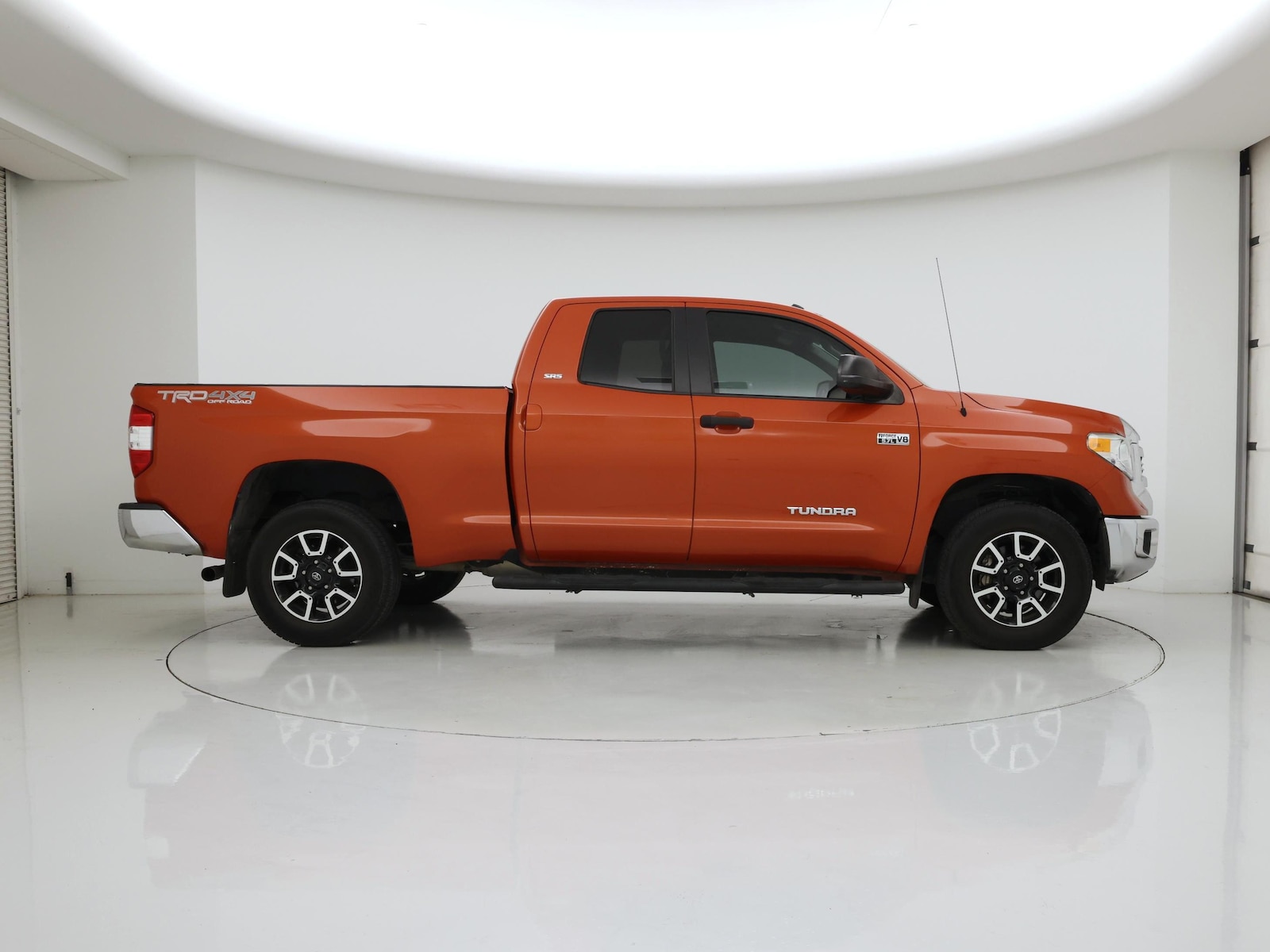 2016 Toyota Tundra SR5 - Photo 8