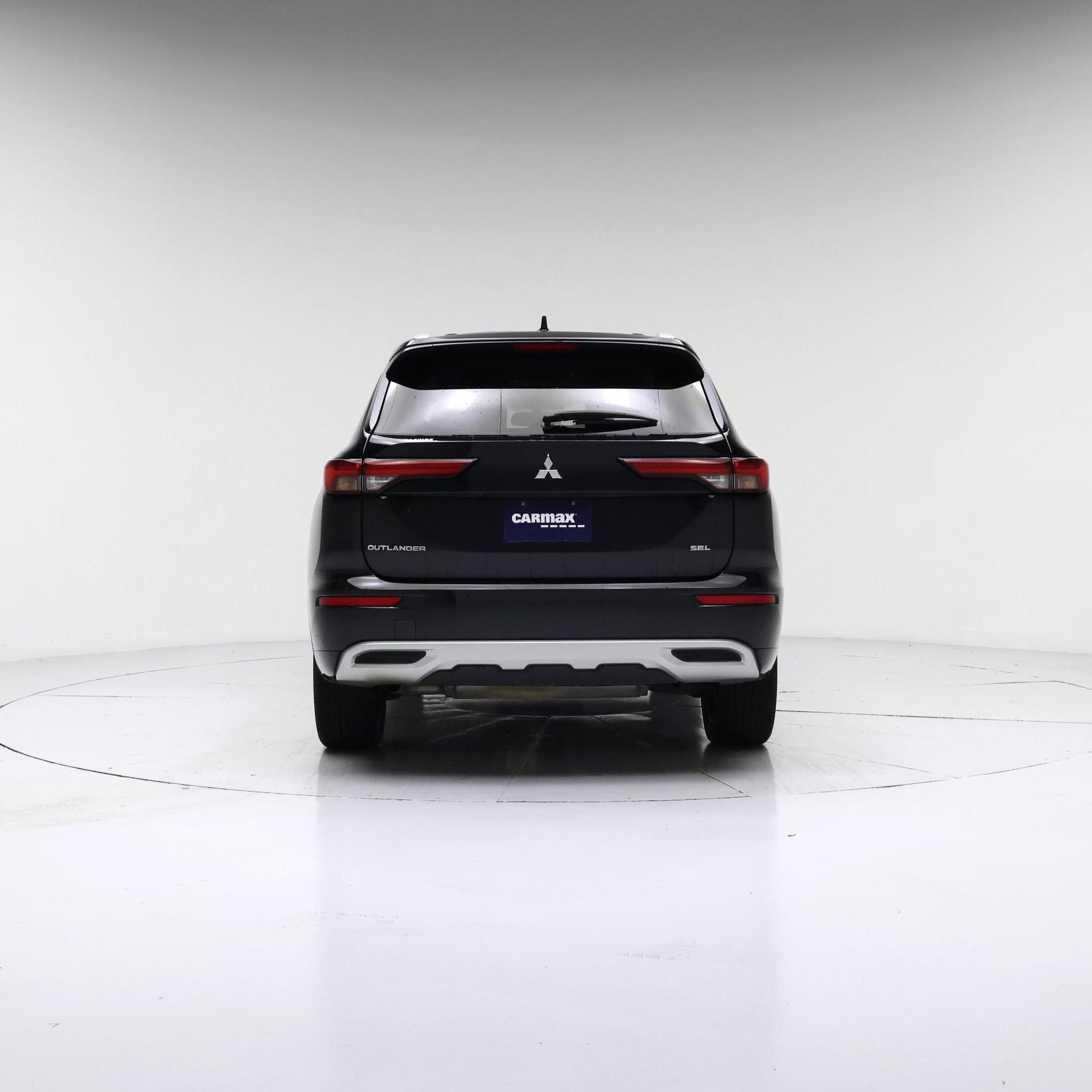 Thumbnail: 2023 Mitsubishi Outlander - 6