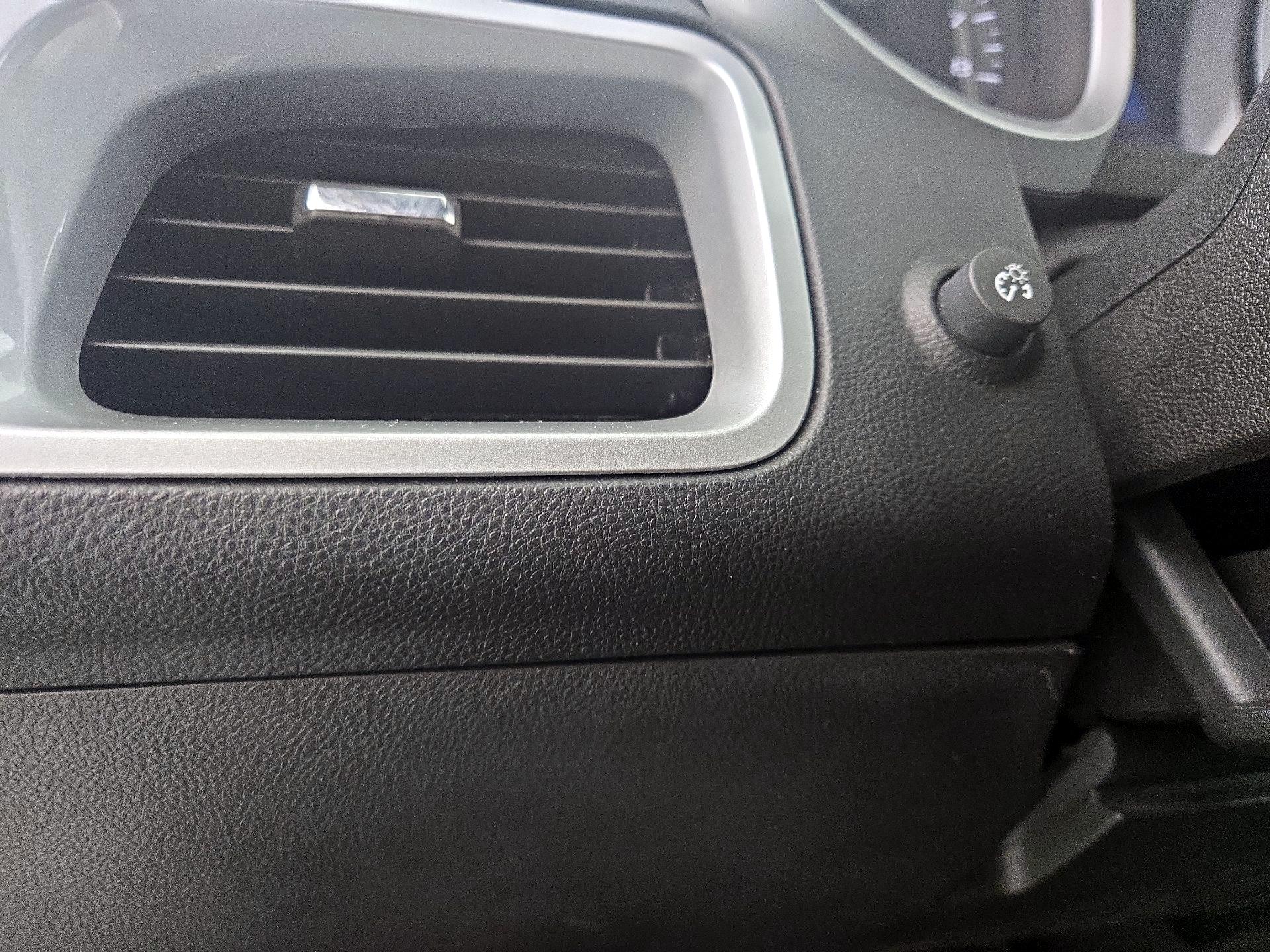 Thumbnail: 2015 Chevrolet Equinox - 13