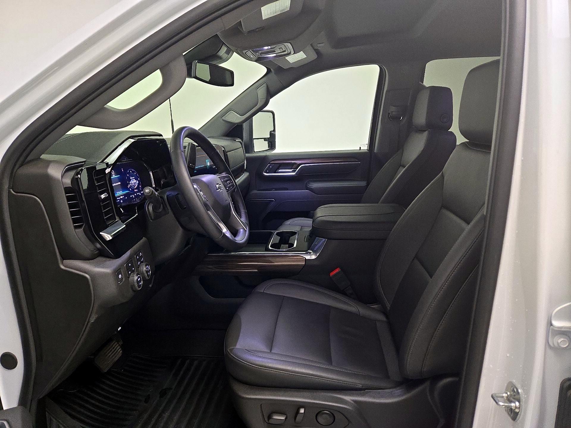 Thumbnail: 2025 Chevrolet Silverado 2500 - 11