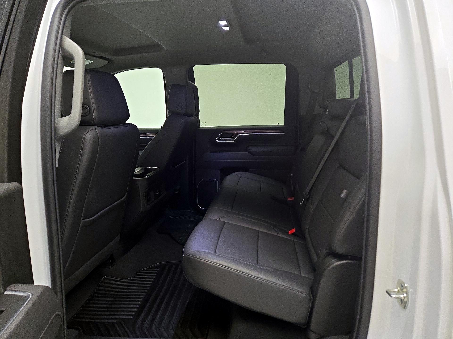 Thumbnail: 2025 Chevrolet Silverado 2500 - 19