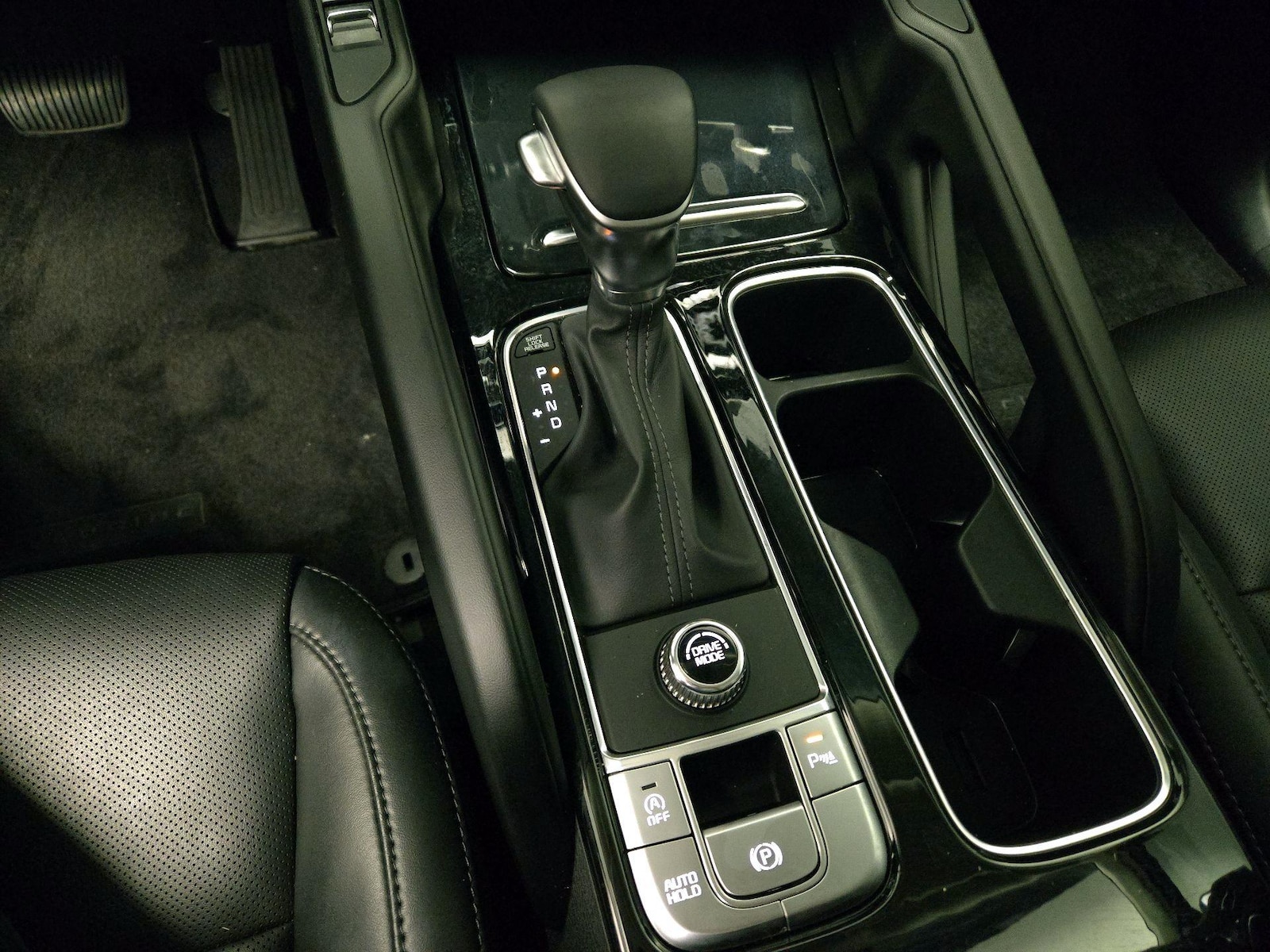 2025 Kia Telluride S - Photo 19