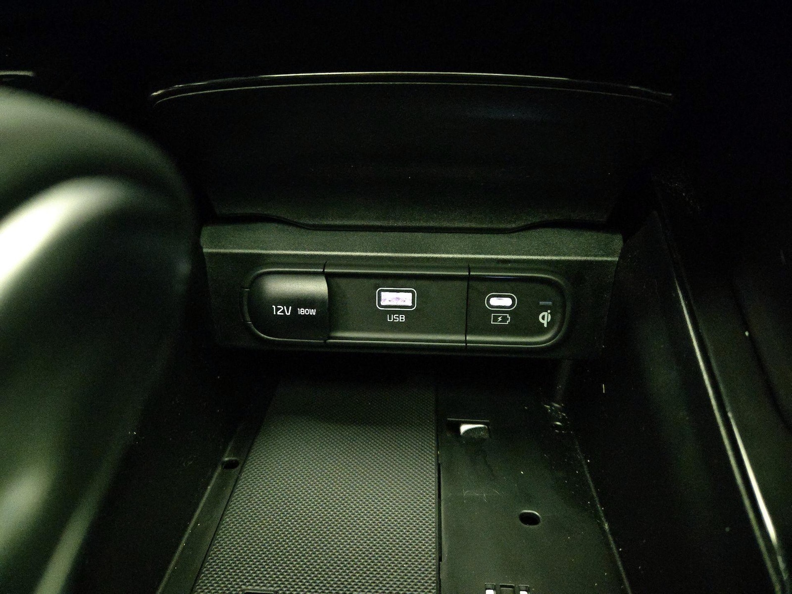 2025 Kia Telluride S - Photo 20