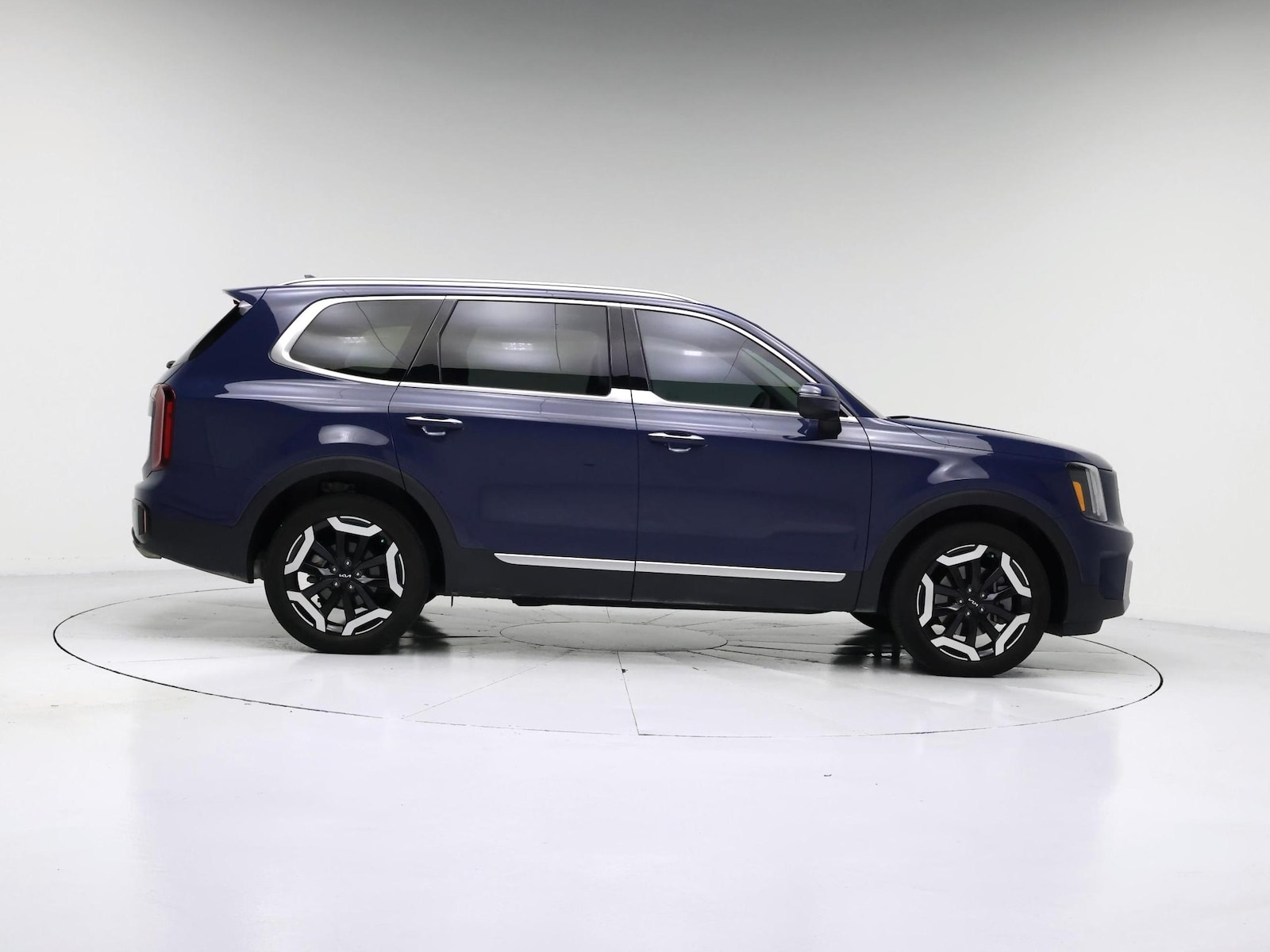 2025 Kia Telluride S - Photo 8
