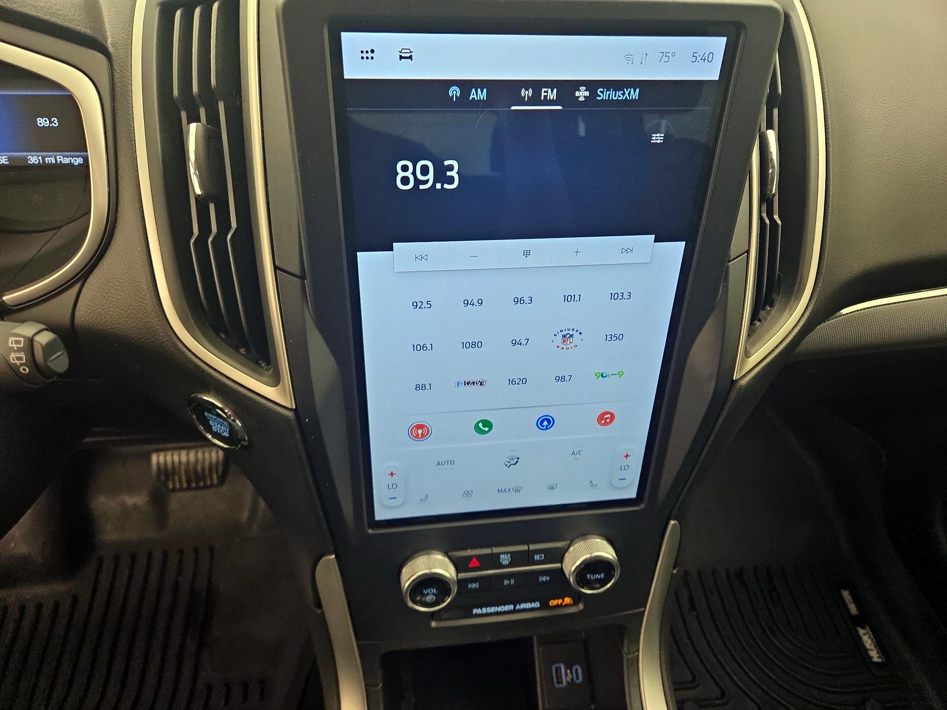 Thumbnail: 2021 Ford Edge - 16