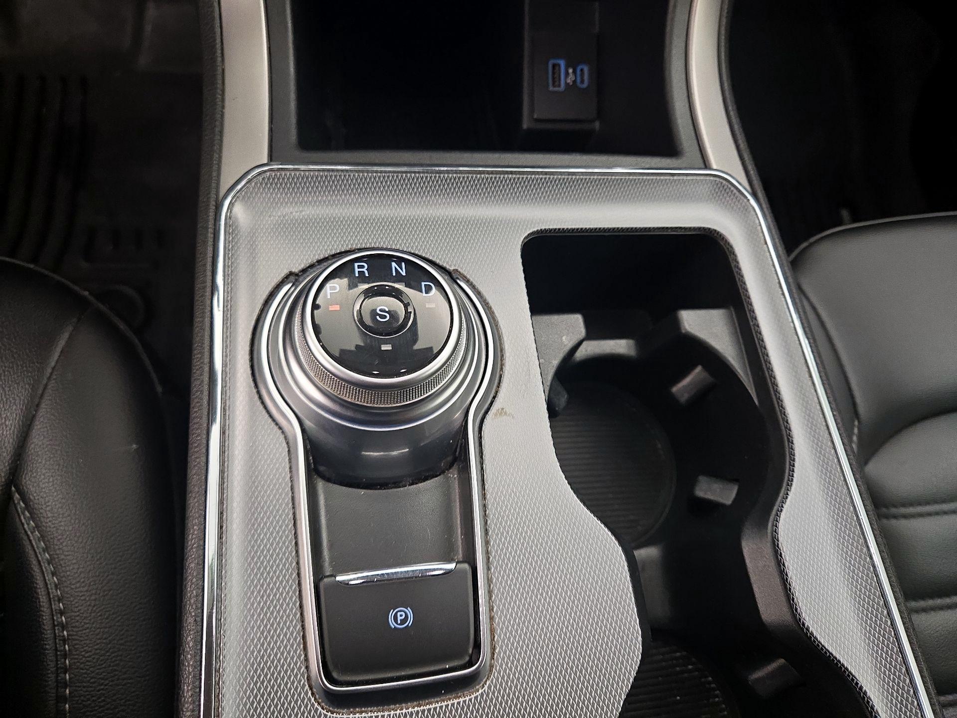 Thumbnail: 2021 Ford Edge - 18