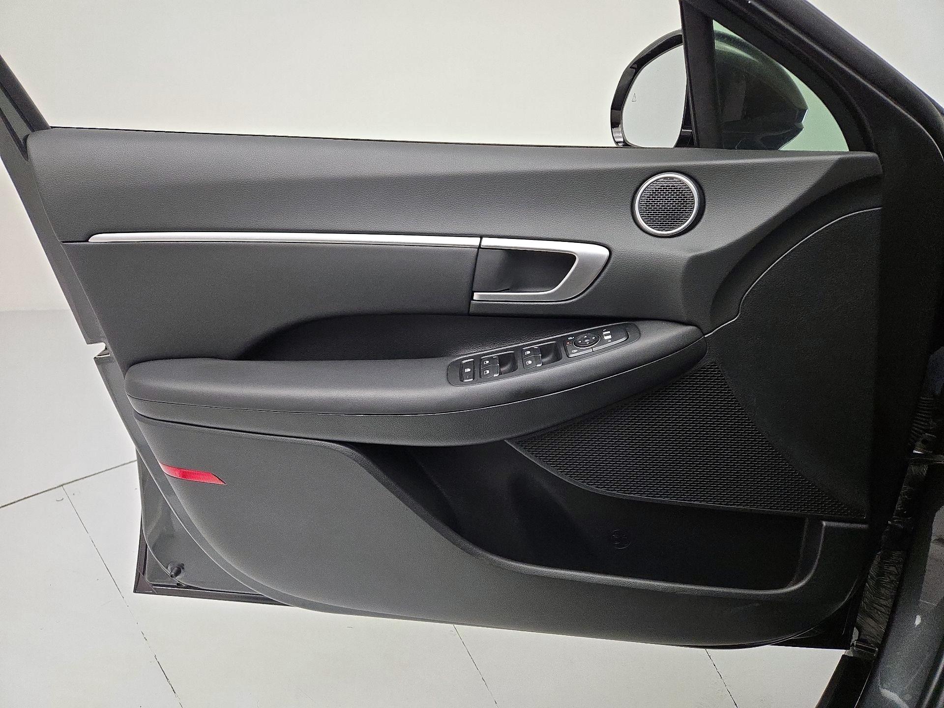 Thumbnail: 2025 Hyundai Sonata - 12