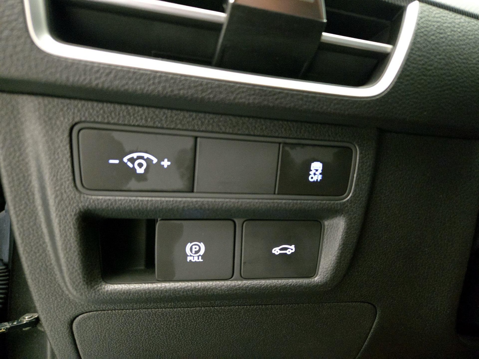 2025 Hyundai Sonata SEL - Photo 14