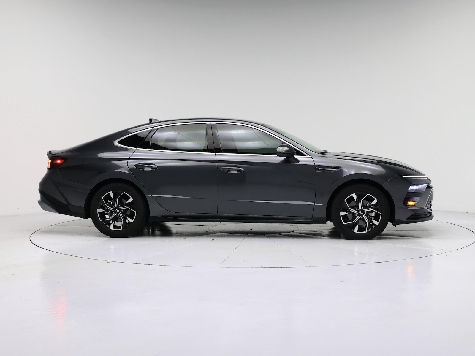 2025 Hyundai Sonata SEL - Photo 8
