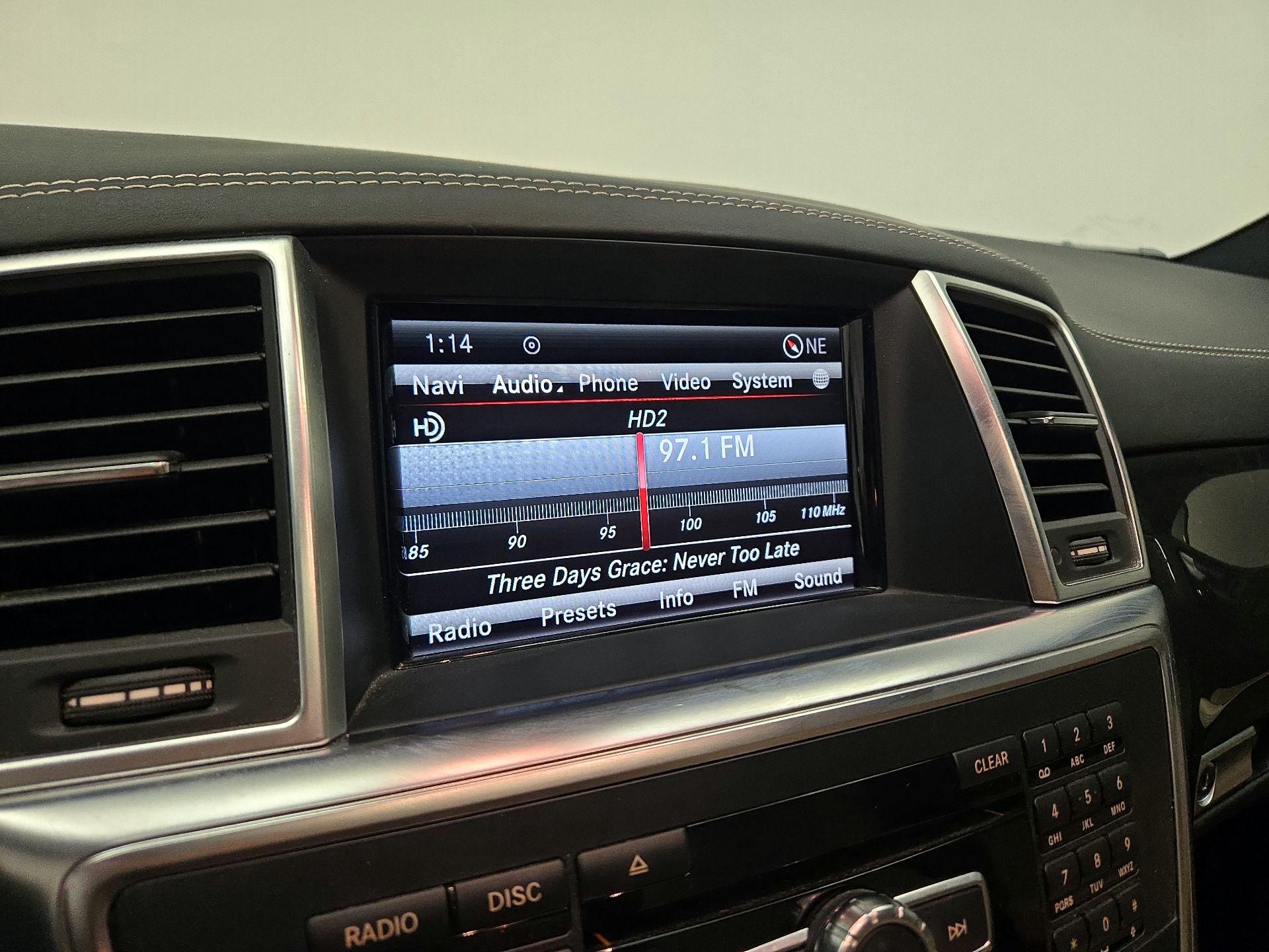 Thumbnail: 2015 Mercedes-Benz M-Class - 16