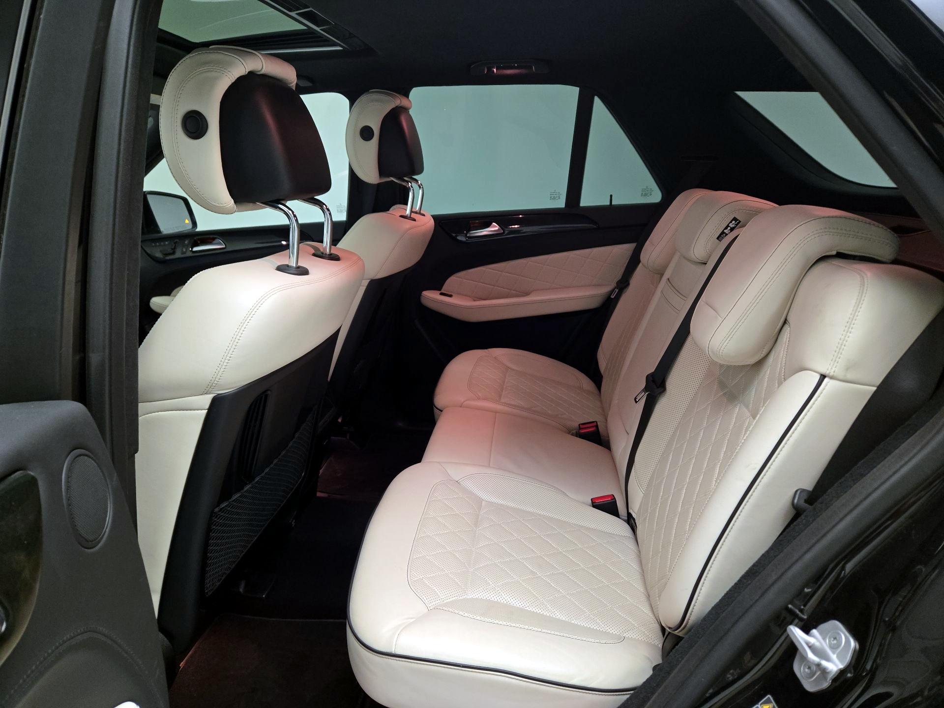 Thumbnail: 2015 Mercedes-Benz M-Class - 20