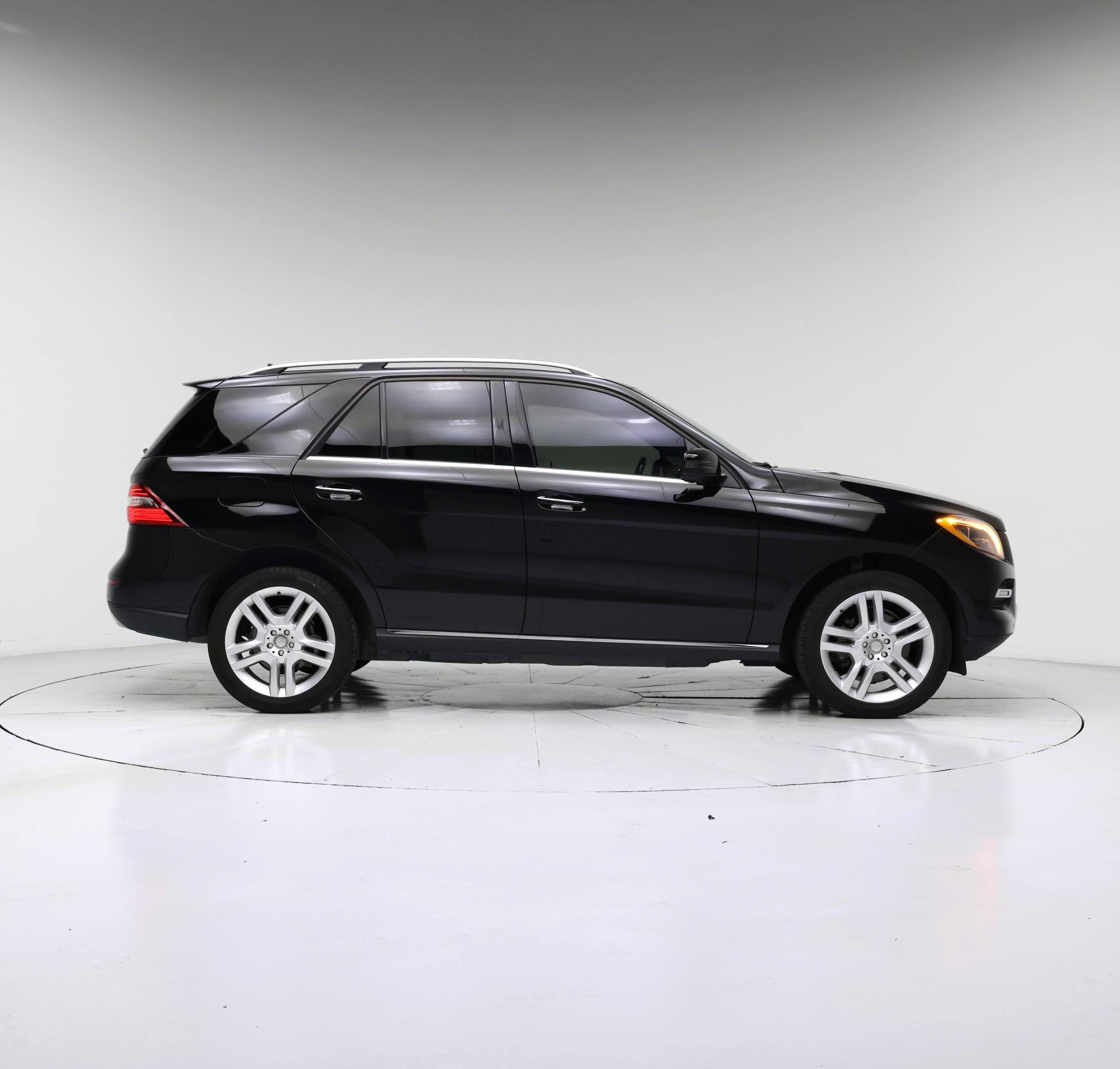 Thumbnail: 2015 Mercedes-Benz M-Class - 7