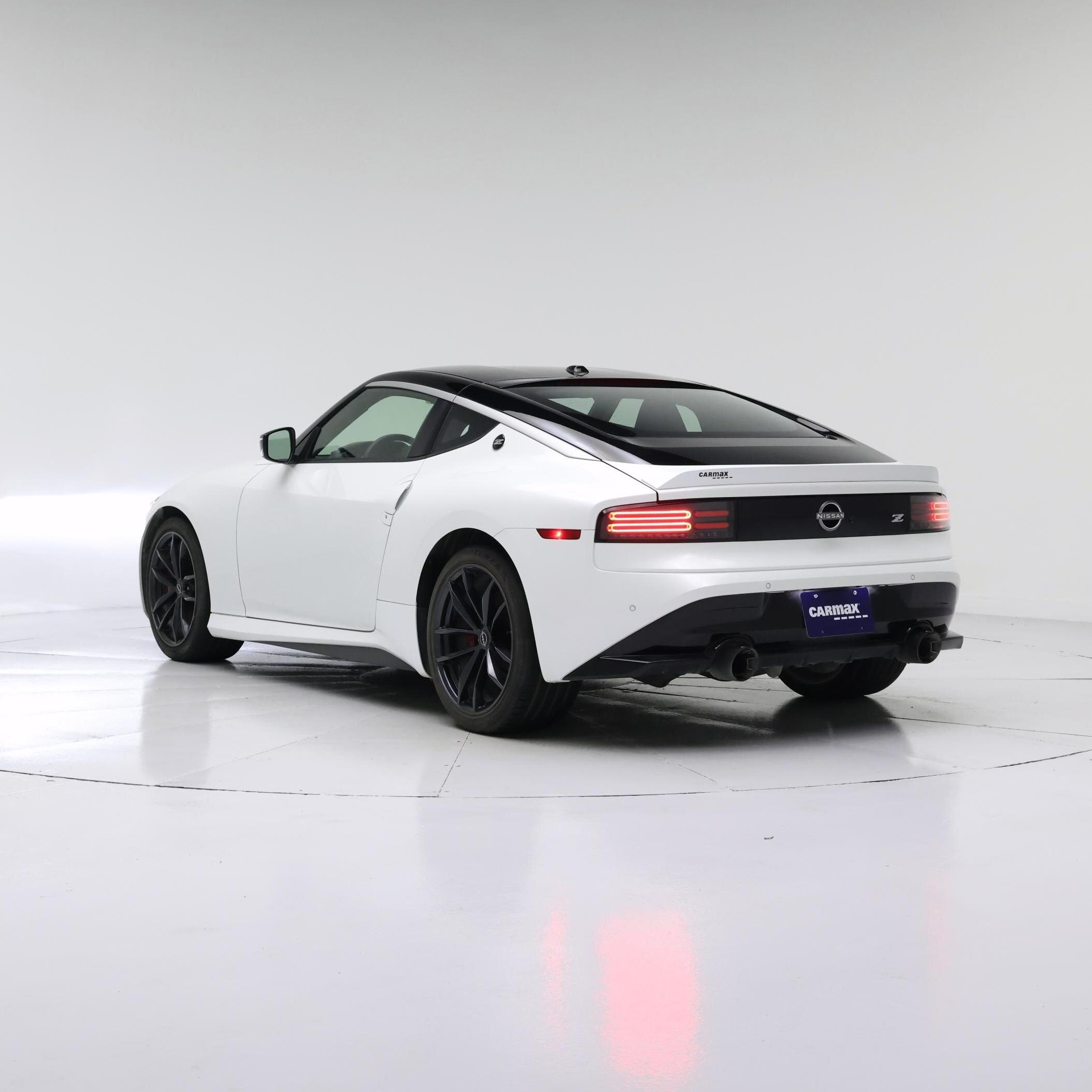 Thumbnail: 2024 Nissan Z - 2