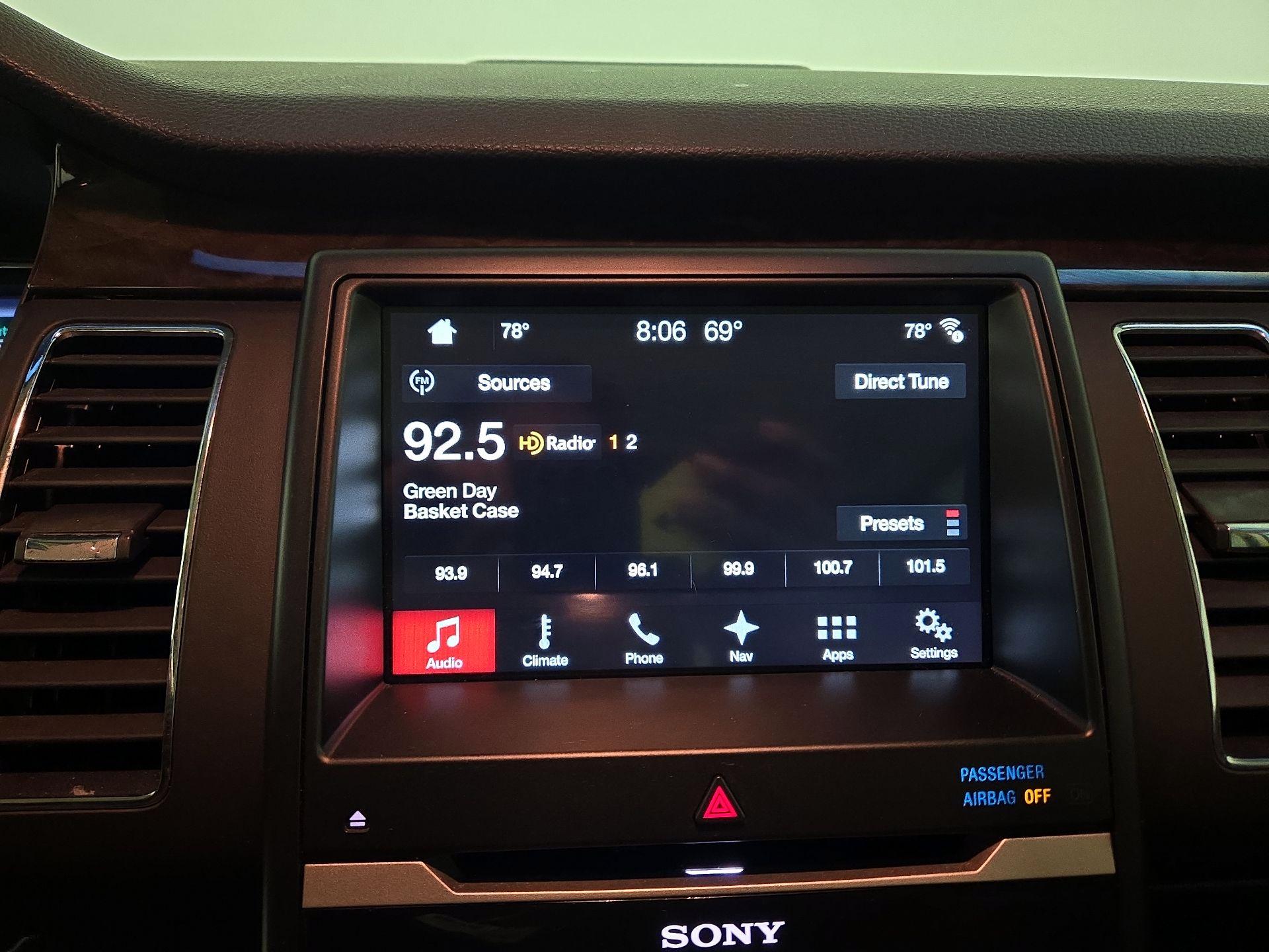 Thumbnail: 2018 Ford Flex - 16