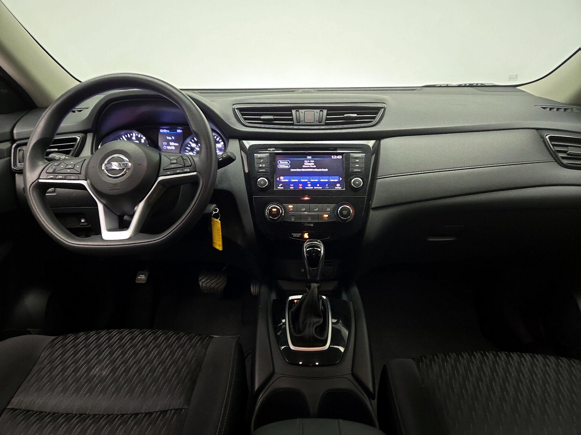 Thumbnail: 2018 Nissan Rogue - 9