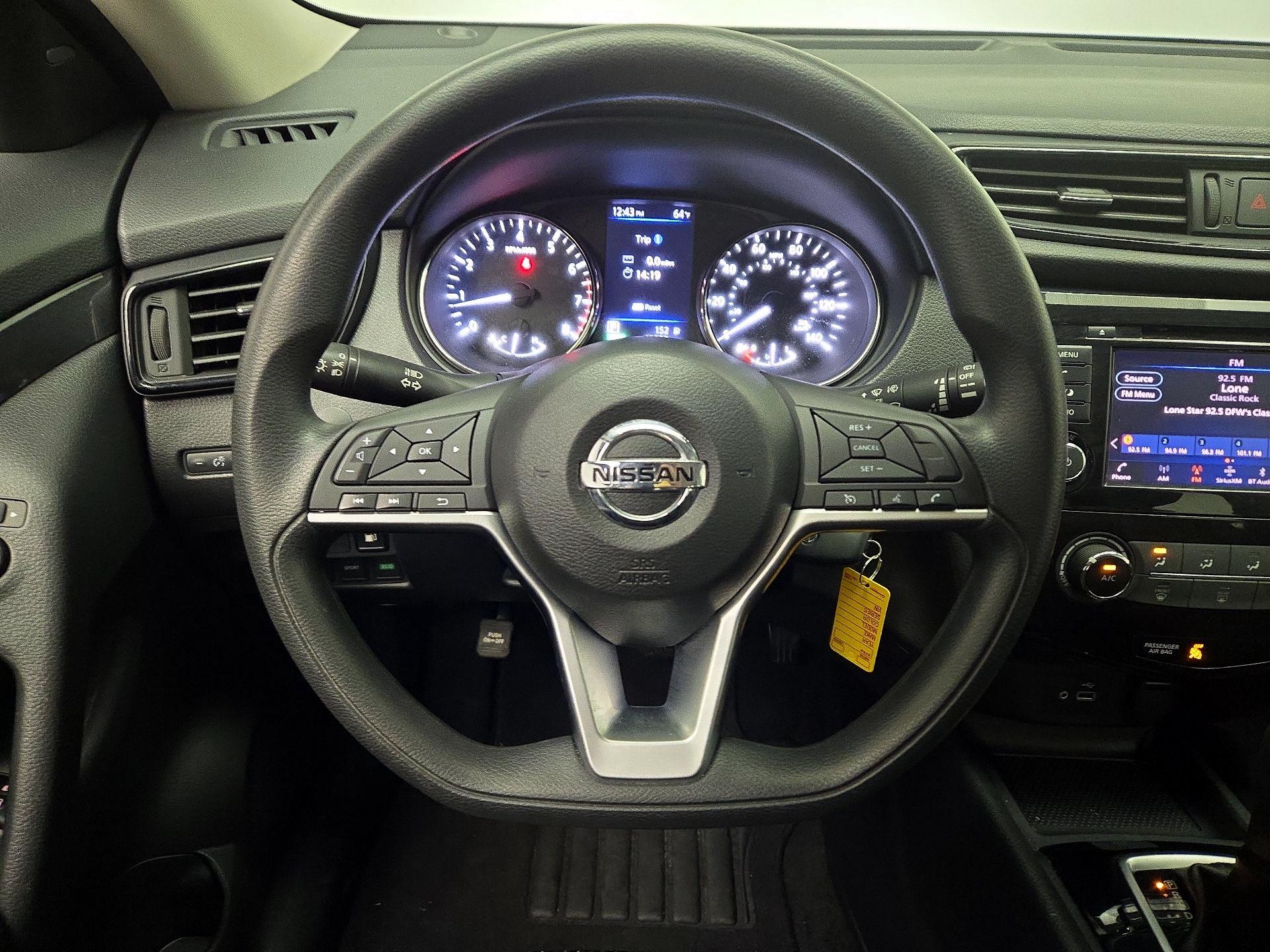 Thumbnail: 2018 Nissan Rogue - 10