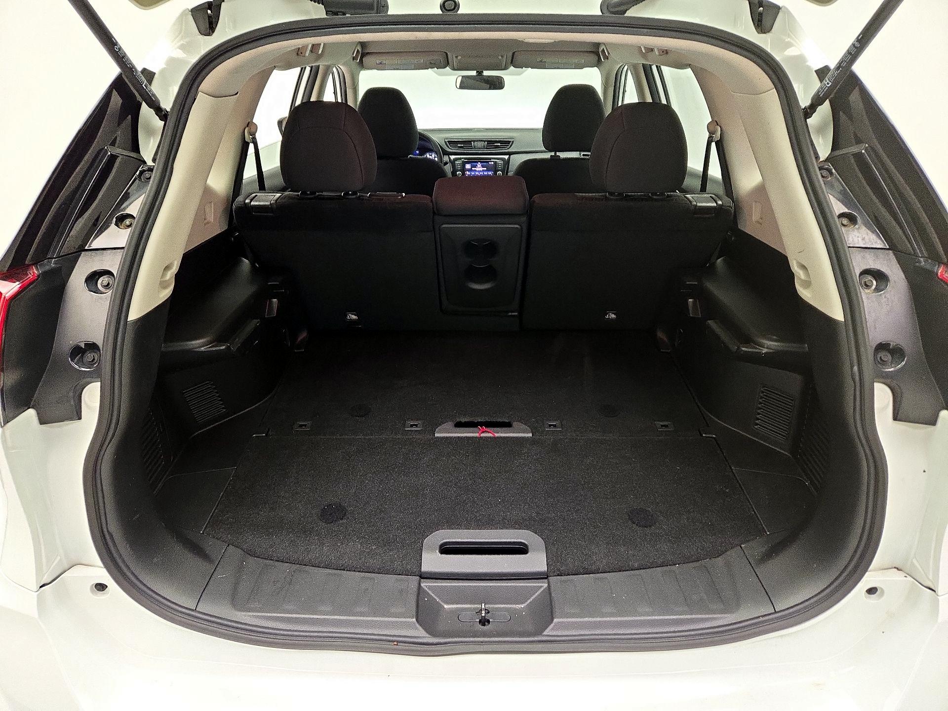 Thumbnail: 2018 Nissan Rogue - 20