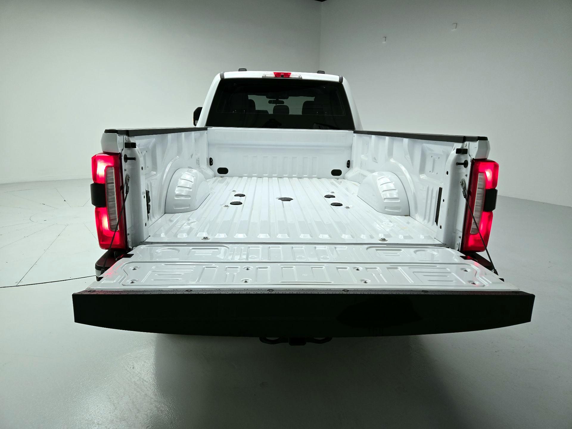 Thumbnail: 2026 Ford F-250 - 18