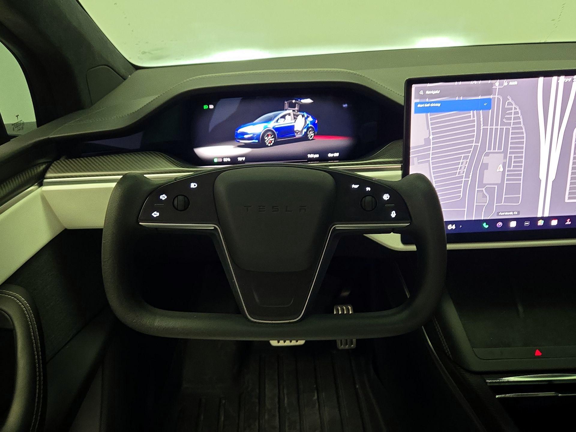 Thumbnail: 2023 Tesla Model X - 10