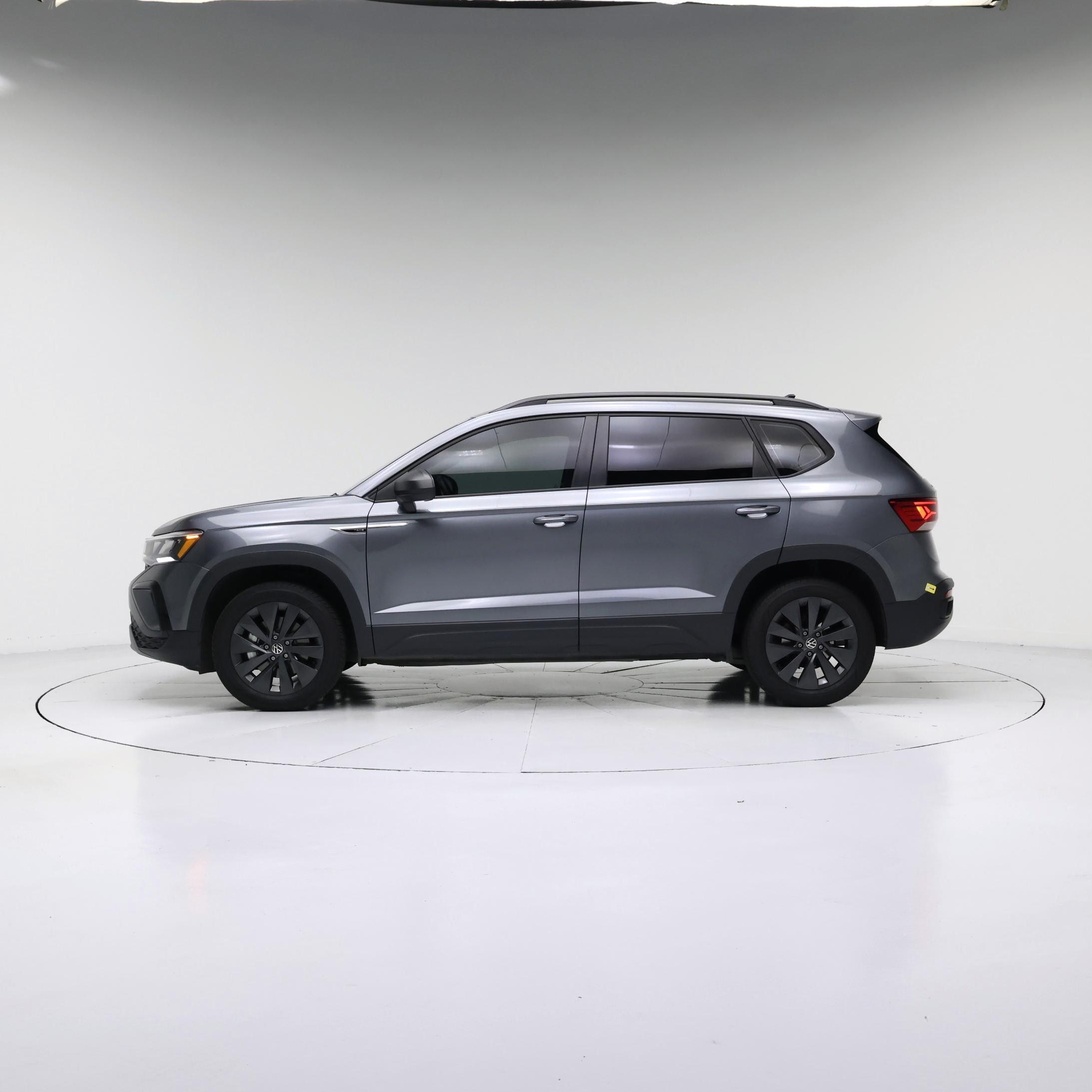 Thumbnail: 2024 Volkswagen Taos - 3