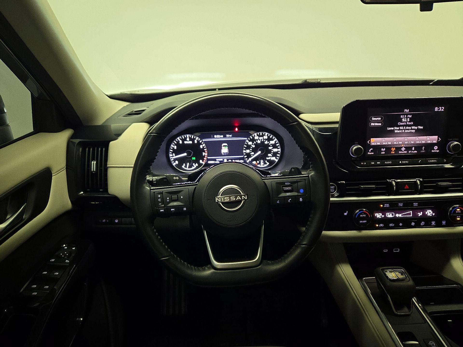 Thumbnail: 2022 Nissan Pathfinder - 10