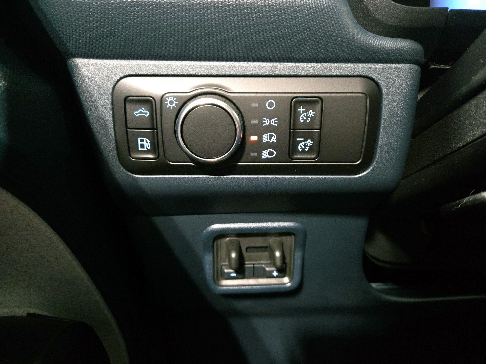 Thumbnail: 2026 Ford Maverick - 13