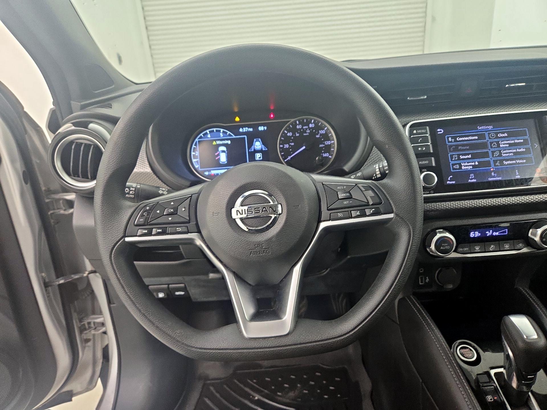 Thumbnail: 2020 Nissan Kicks - 10