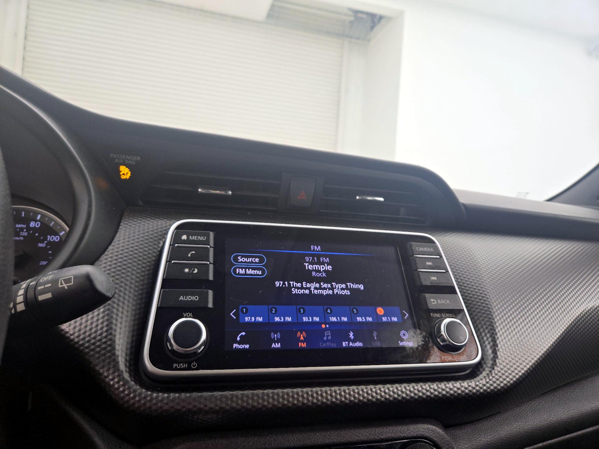 Thumbnail: 2020 Nissan Kicks - 14