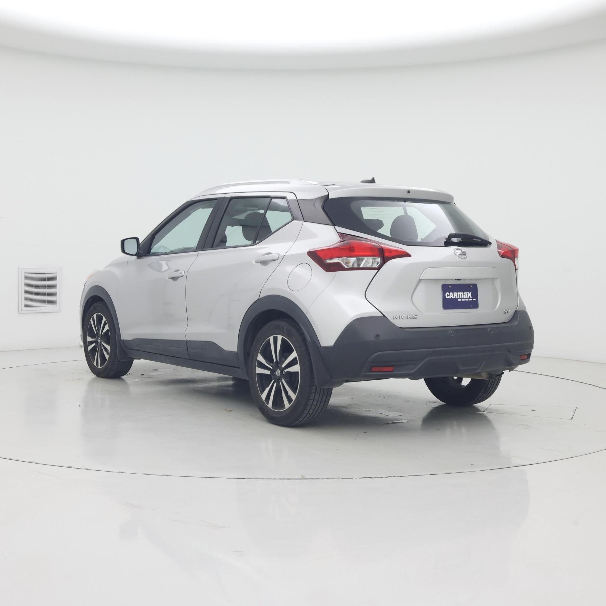 Thumbnail: 2020 Nissan Kicks - 2