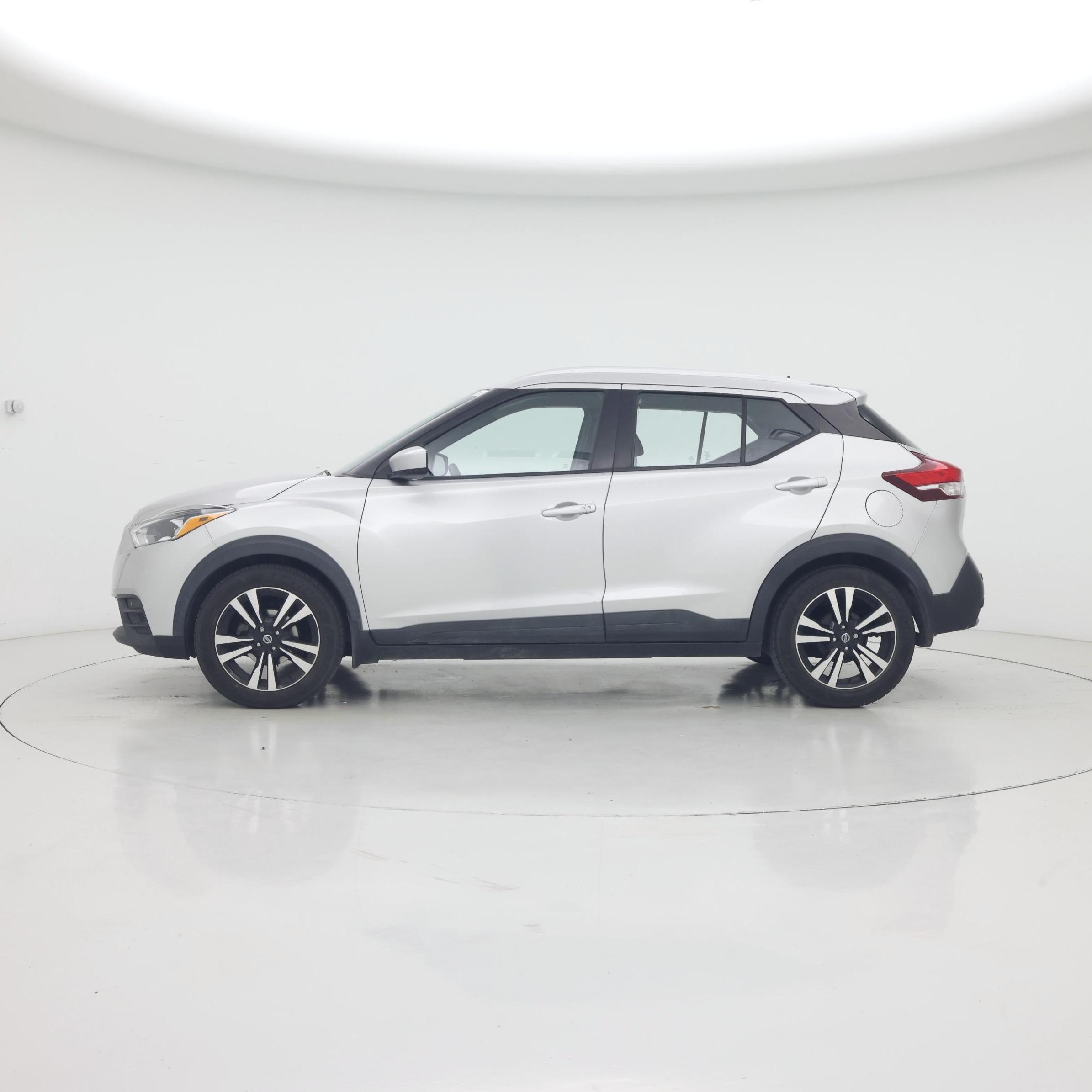 Thumbnail: 2020 Nissan Kicks - 3