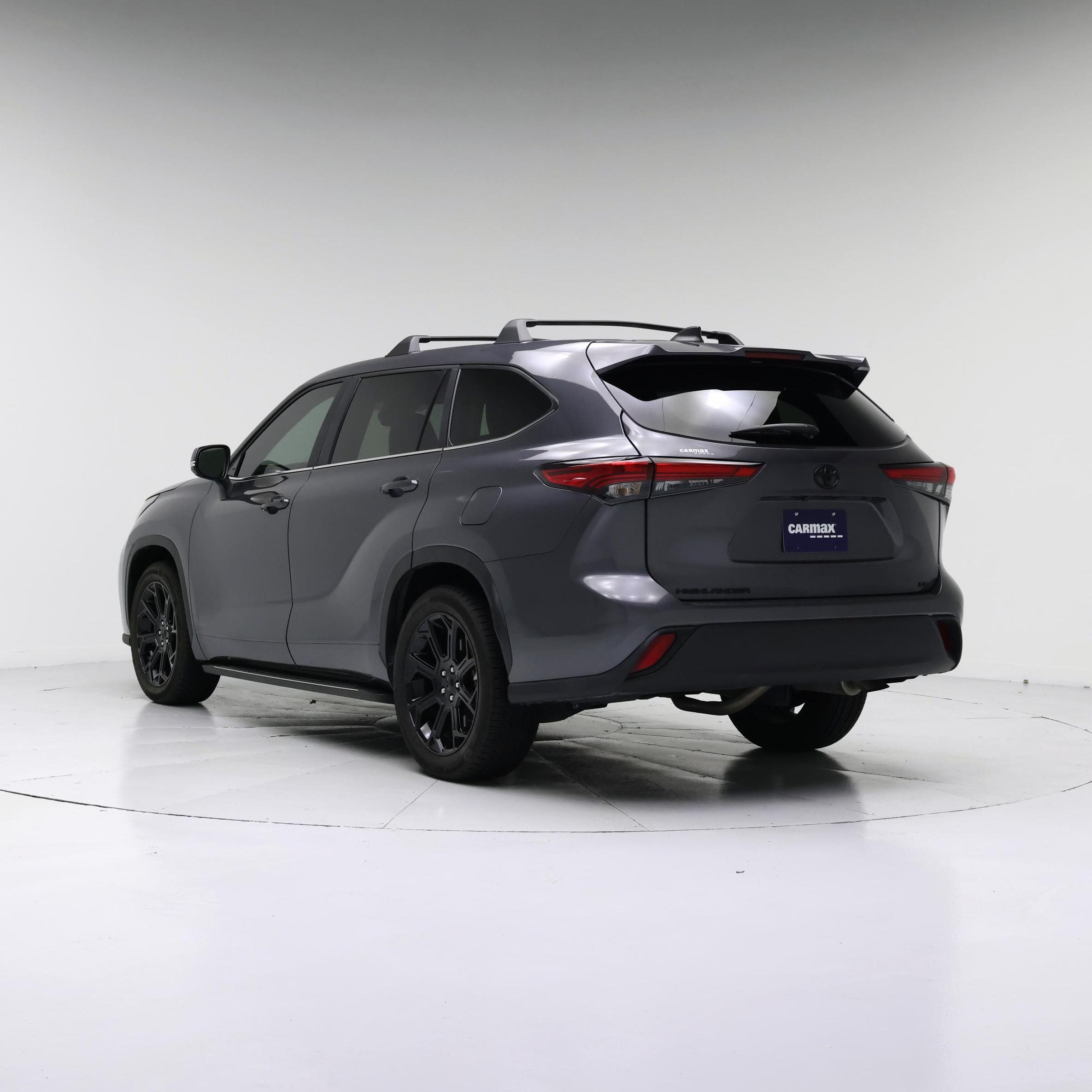 Thumbnail: 2023 Toyota Highlander - 2
