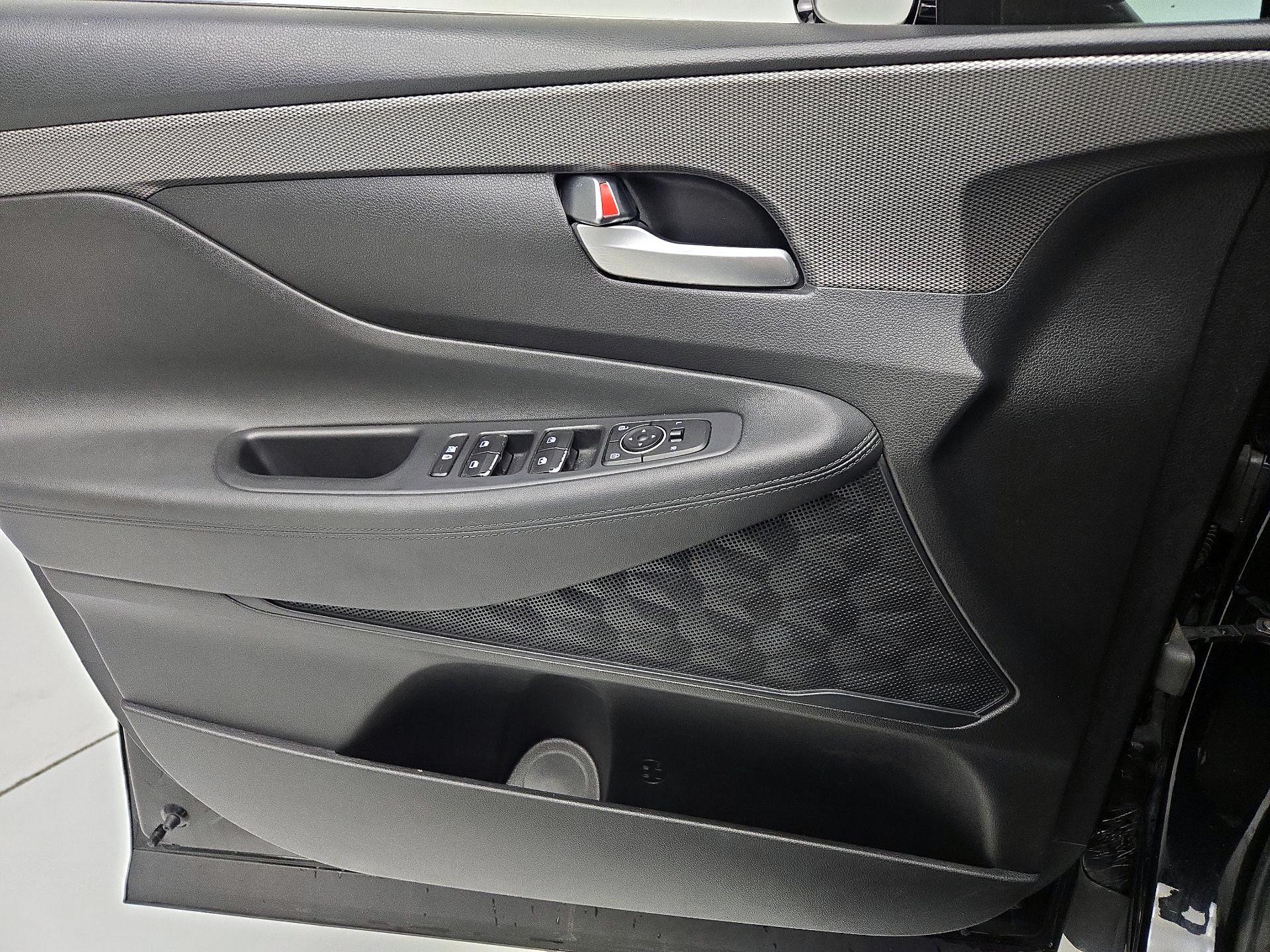 Thumbnail: 2020 Hyundai Santa Fe - 12