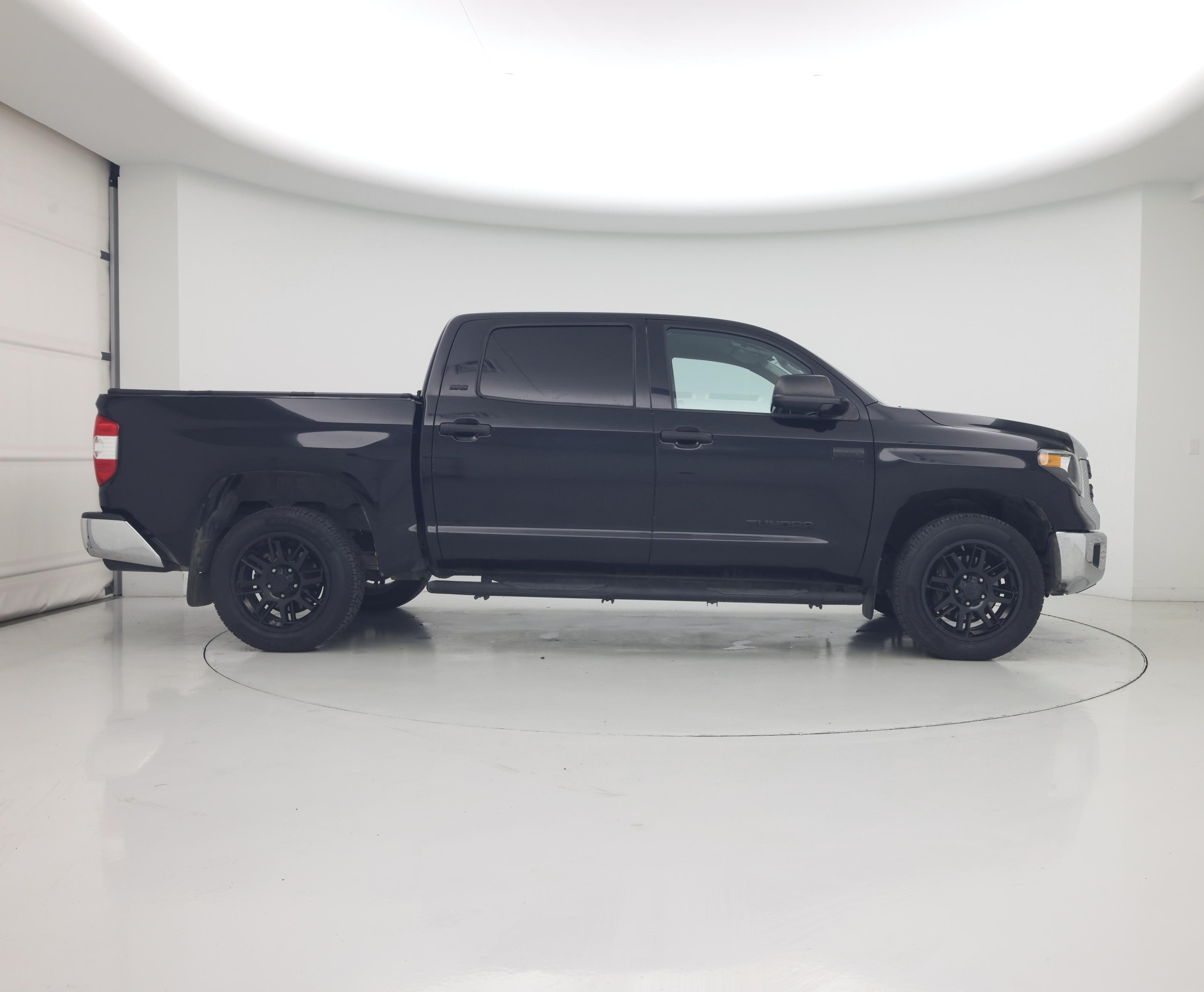 Thumbnail: 2021 Toyota Tundra - 7