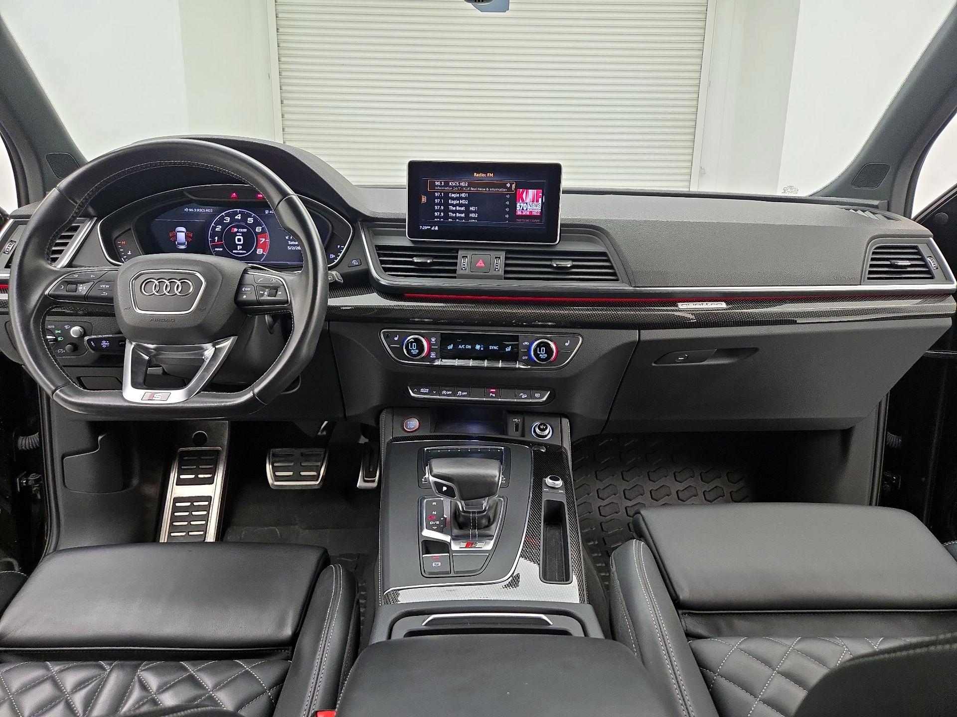 Thumbnail: 2018 Audi SQ5 - 9