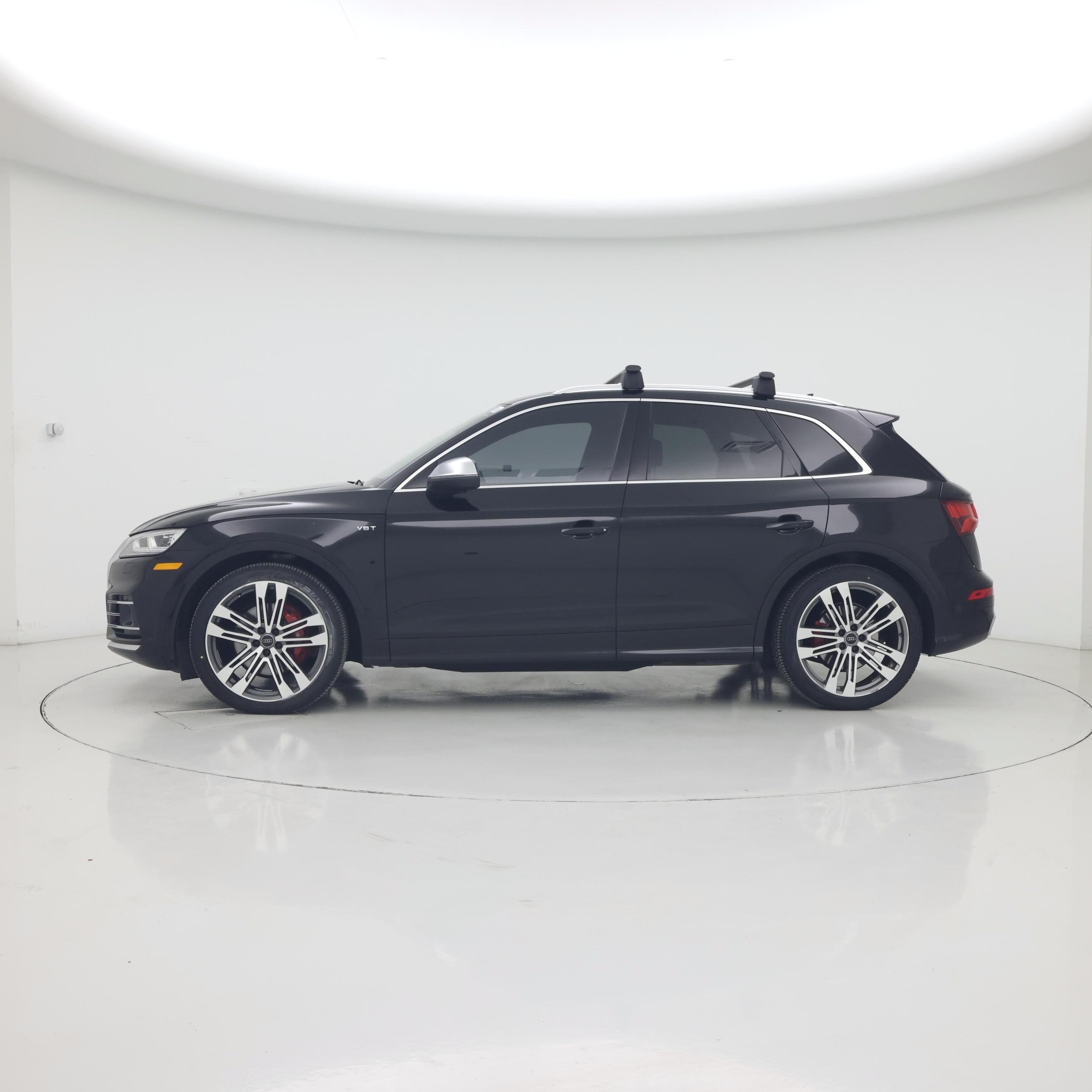 Thumbnail: 2018 Audi SQ5 - 3