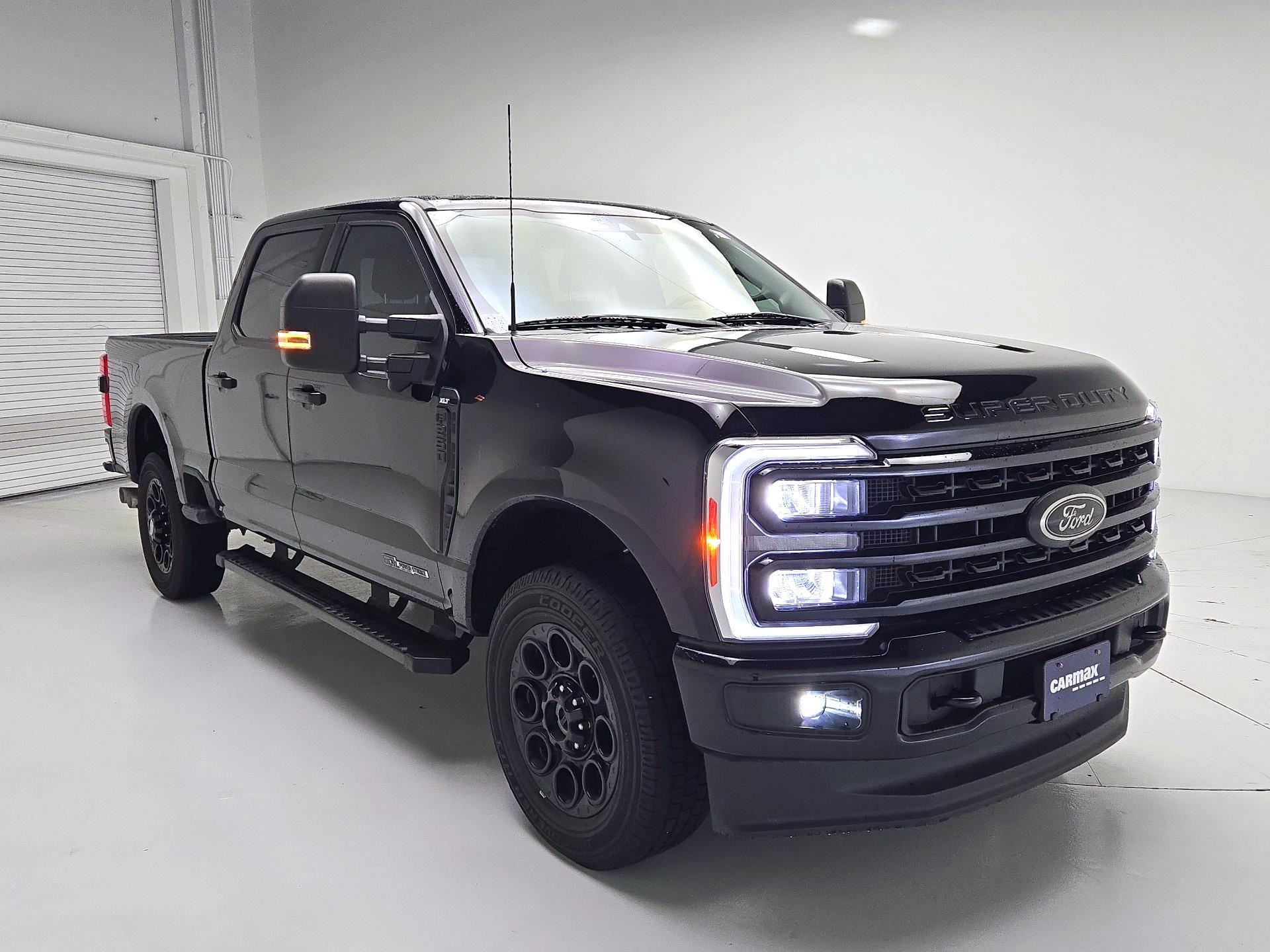 Thumbnail: 2023 Ford F-250 - 1