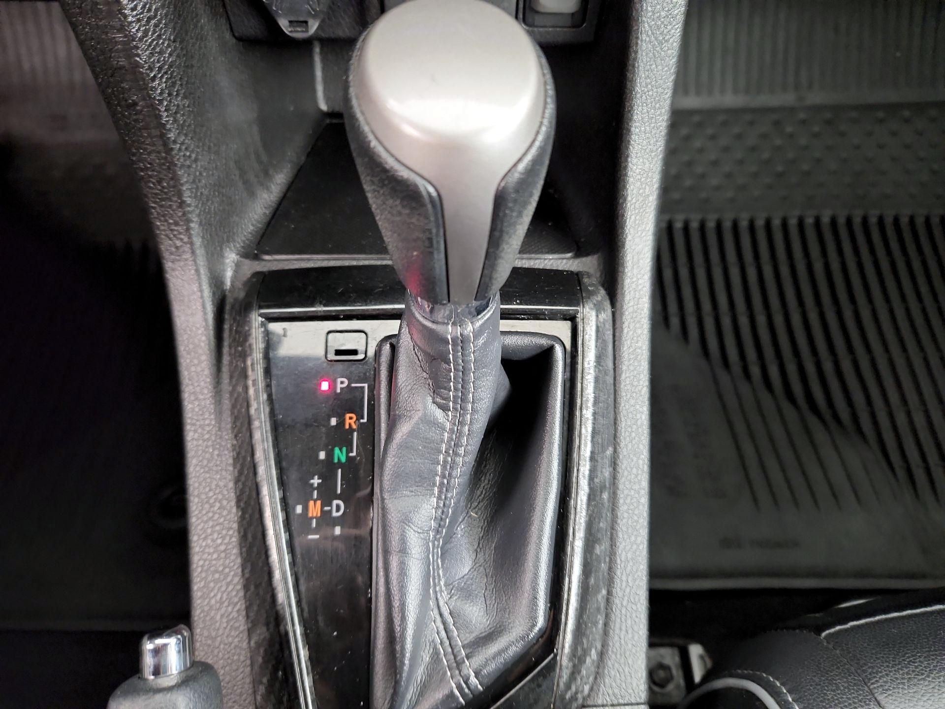 Thumbnail: 2016 Toyota Corolla - 17