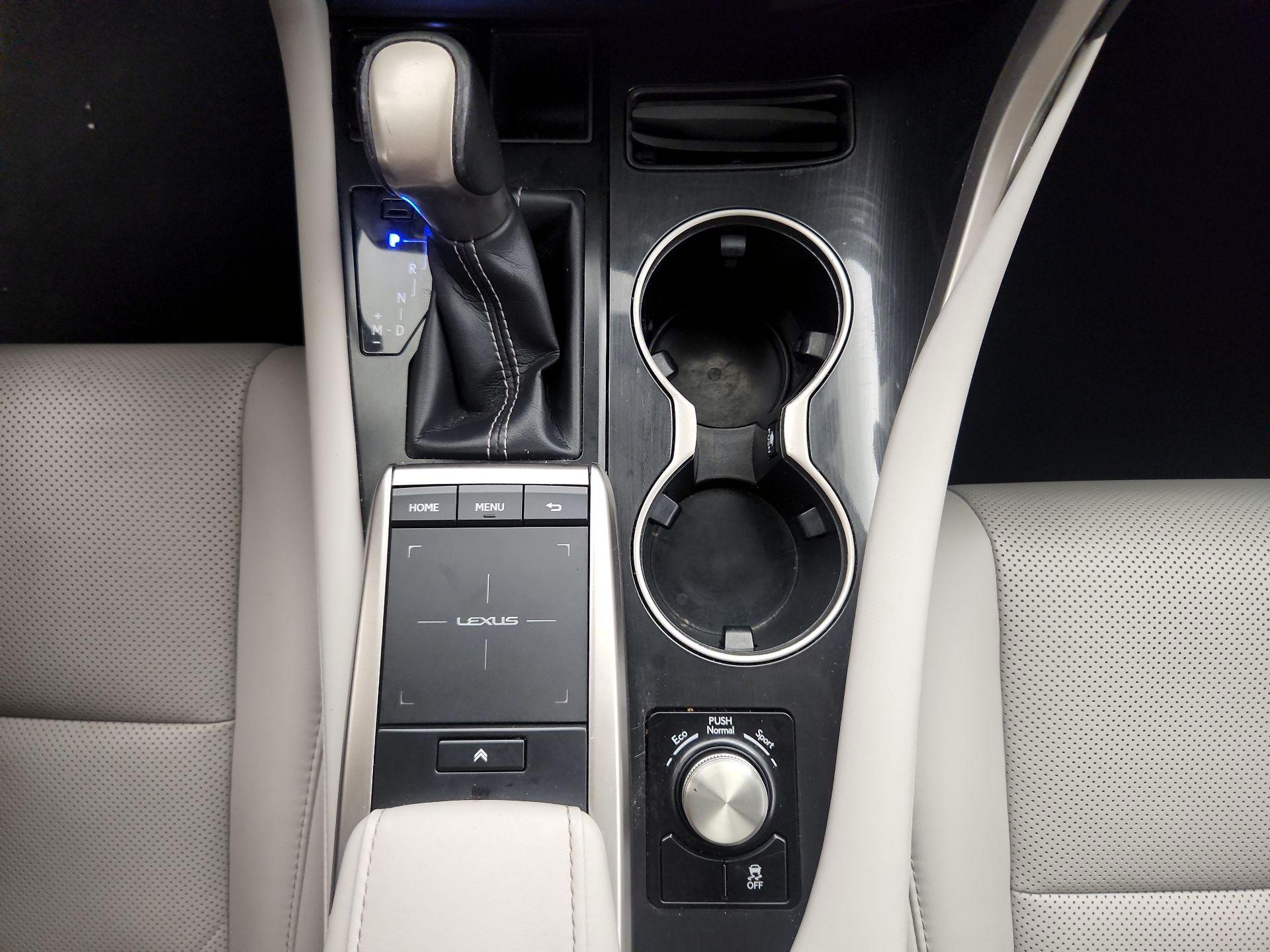 Thumbnail: 2021 Lexus RX - 17