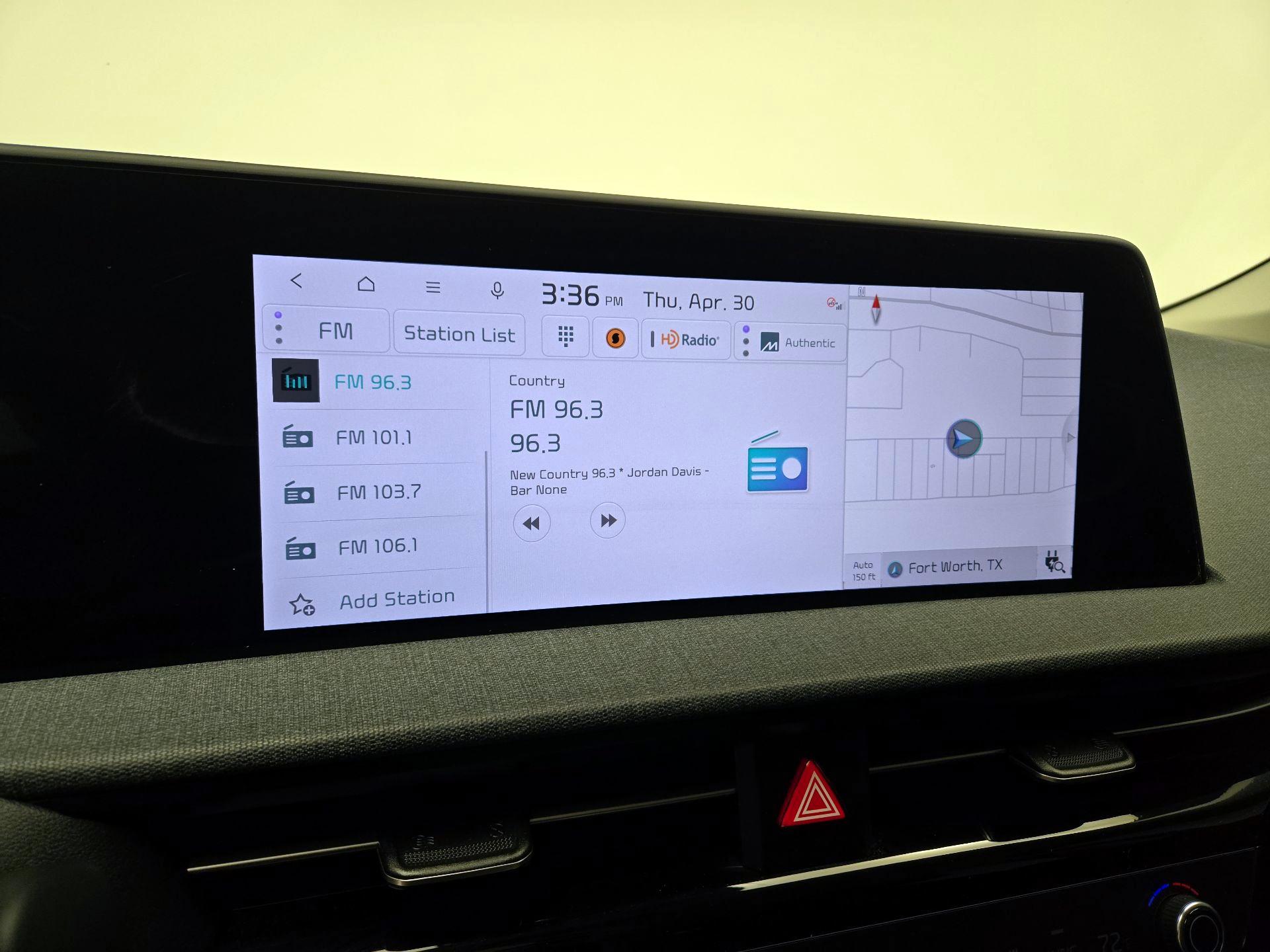 Thumbnail: 2022 Kia EV6 - 16