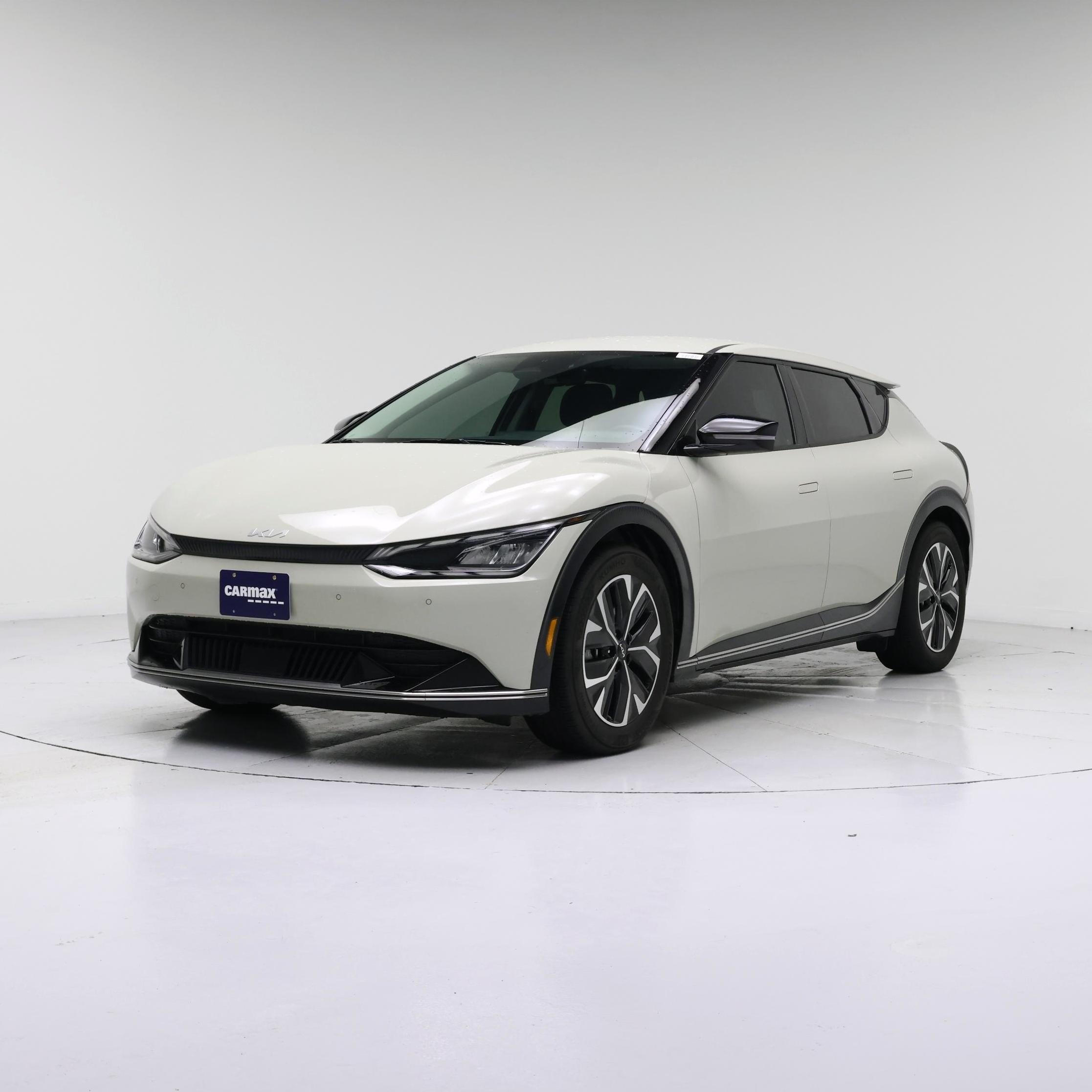 Thumbnail: 2022 Kia EV6 - 4