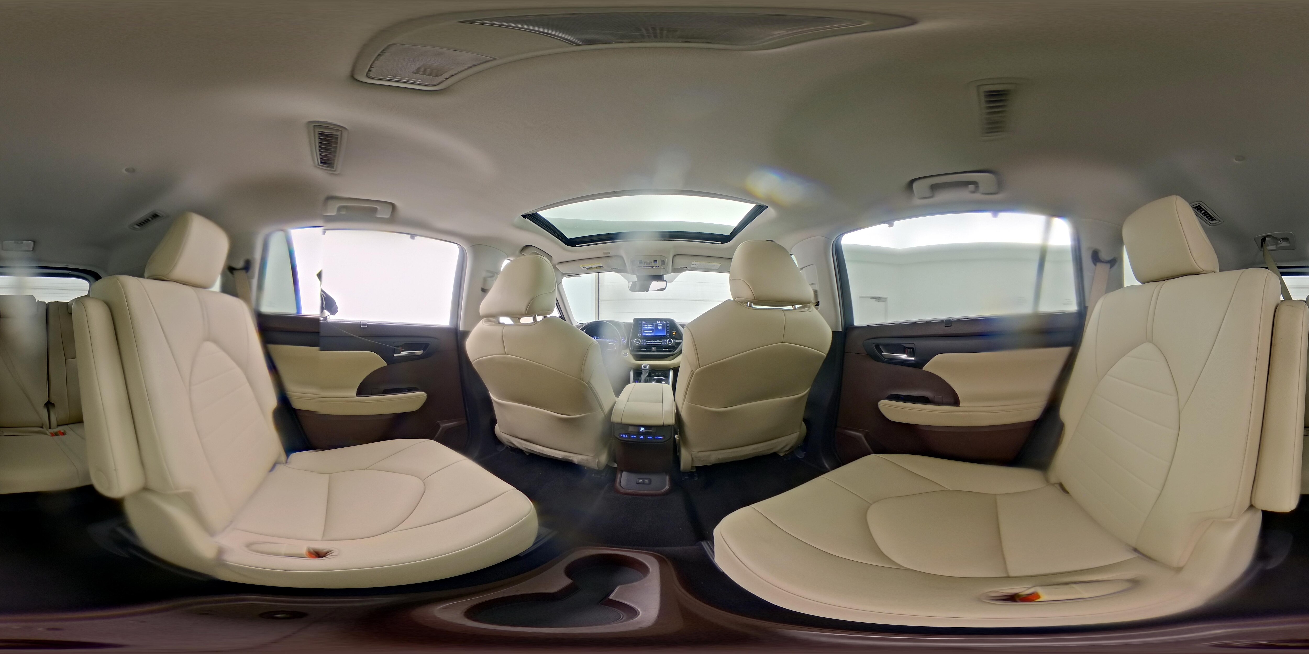 2020 Toyota Highlander XLE - Photo 28