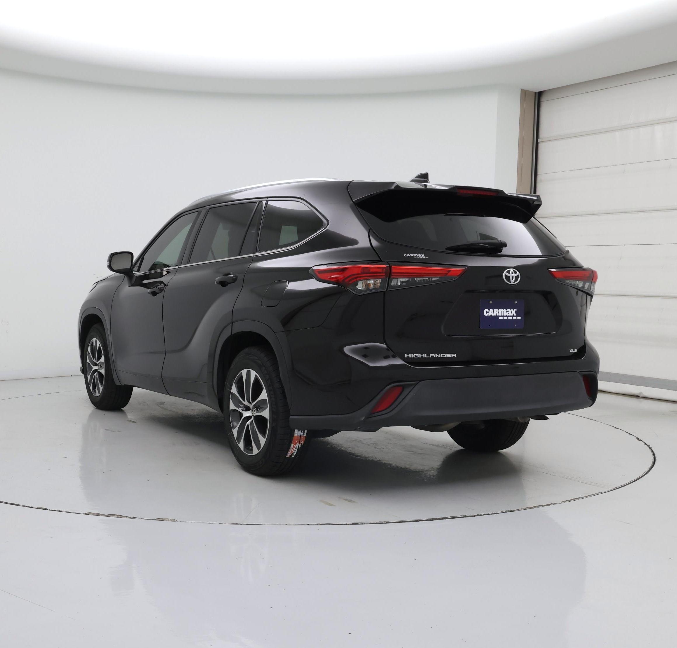 Thumbnail: 2020 Toyota Highlander - 2