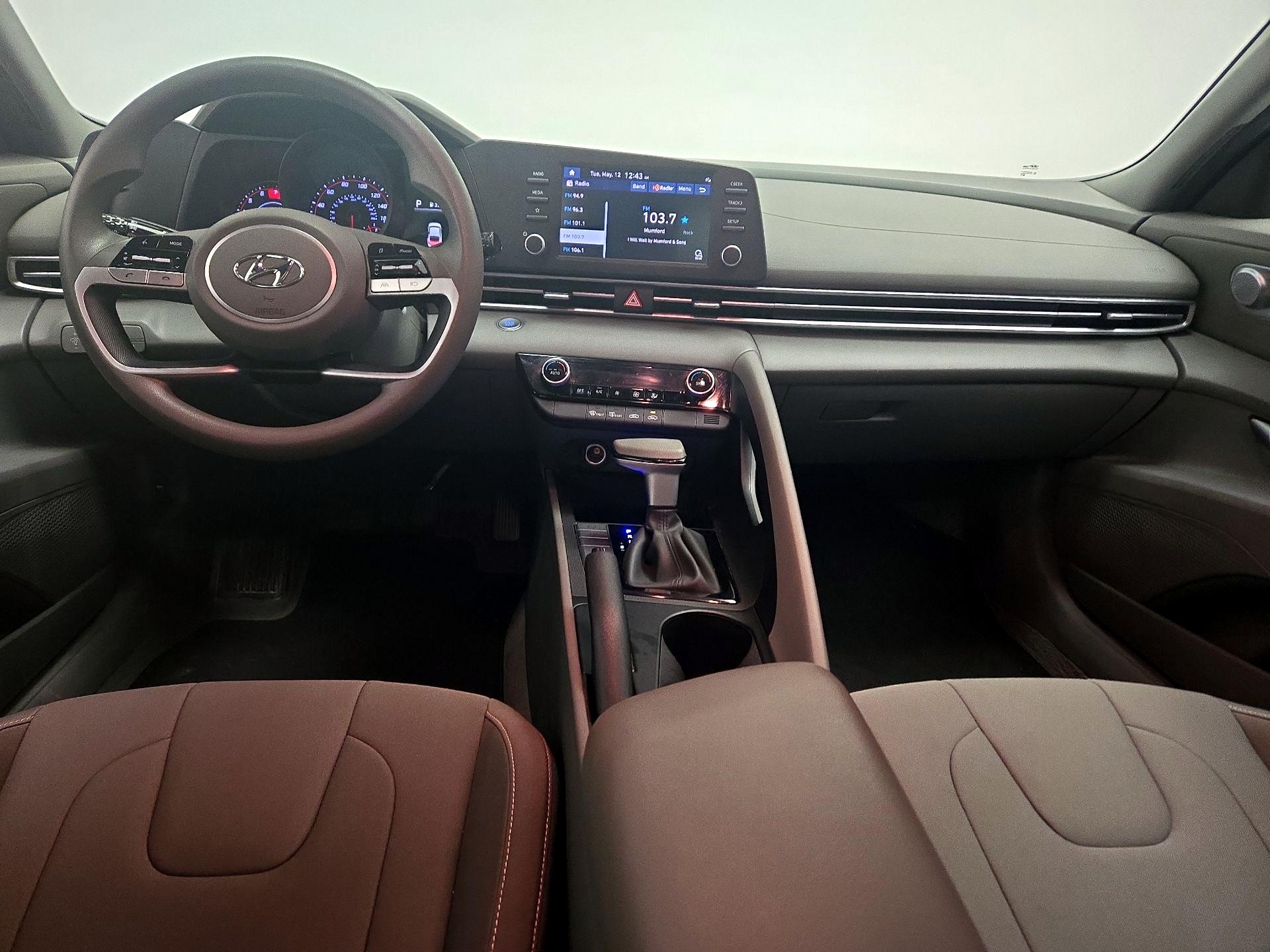 Thumbnail: 2023 Hyundai Elantra - 9