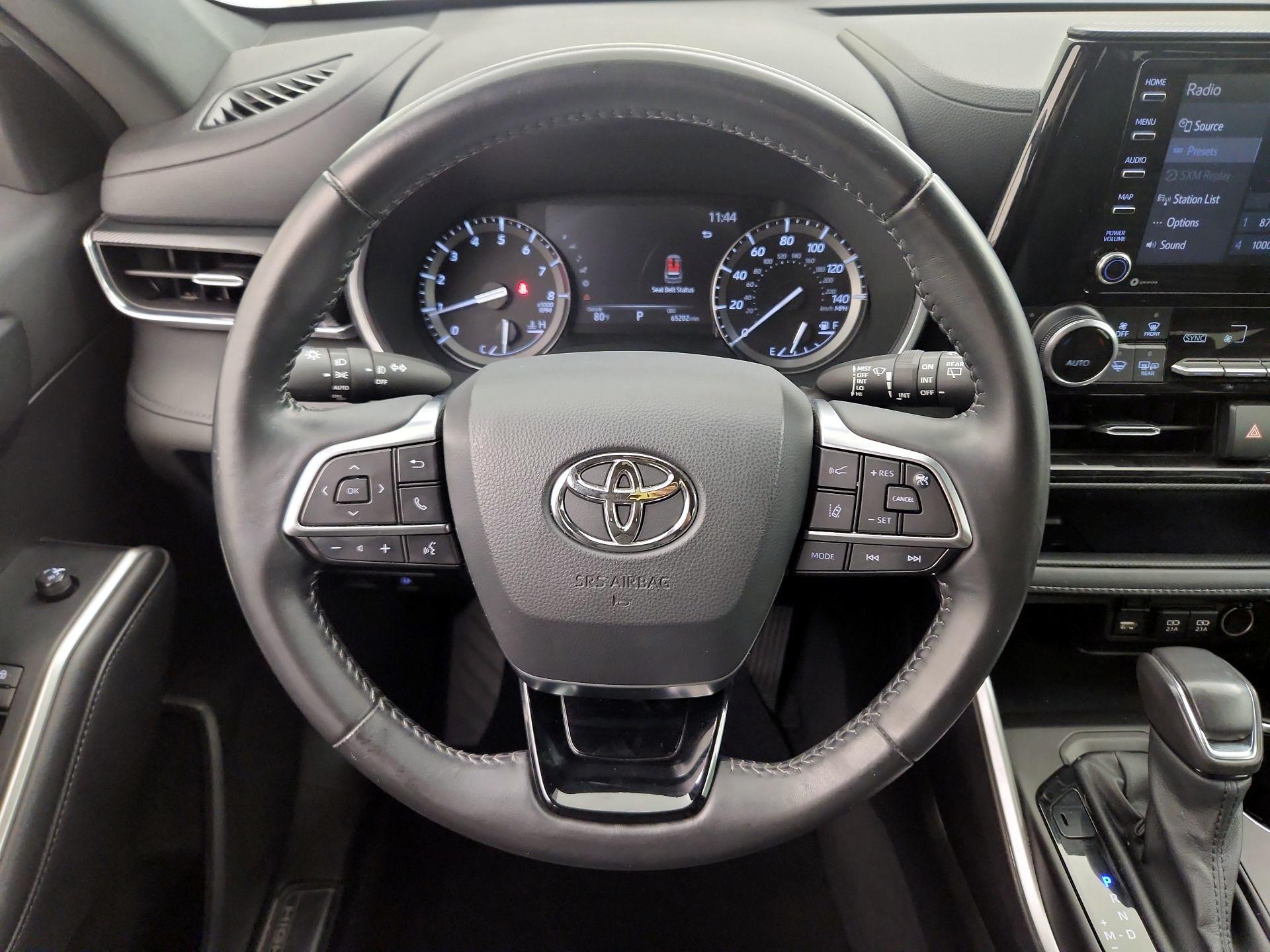 Thumbnail: 2021 Toyota Highlander - 10