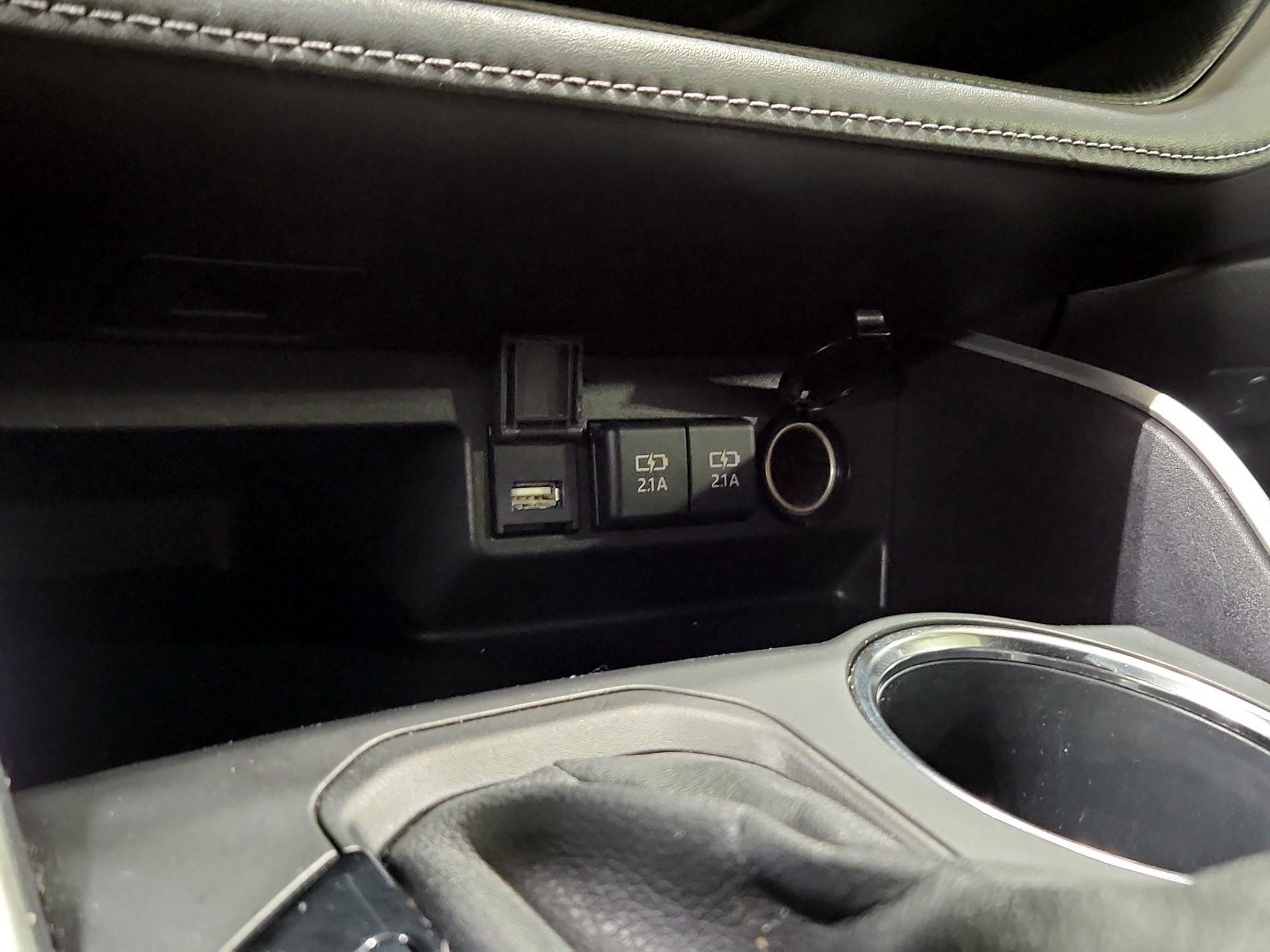Thumbnail: 2021 Toyota Highlander - 18