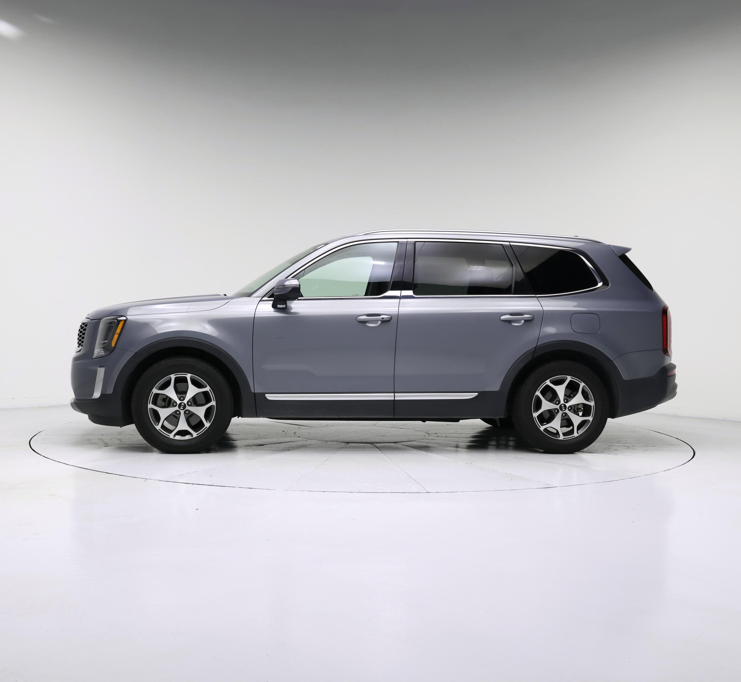 Thumbnail: 2020 Kia Telluride - 3