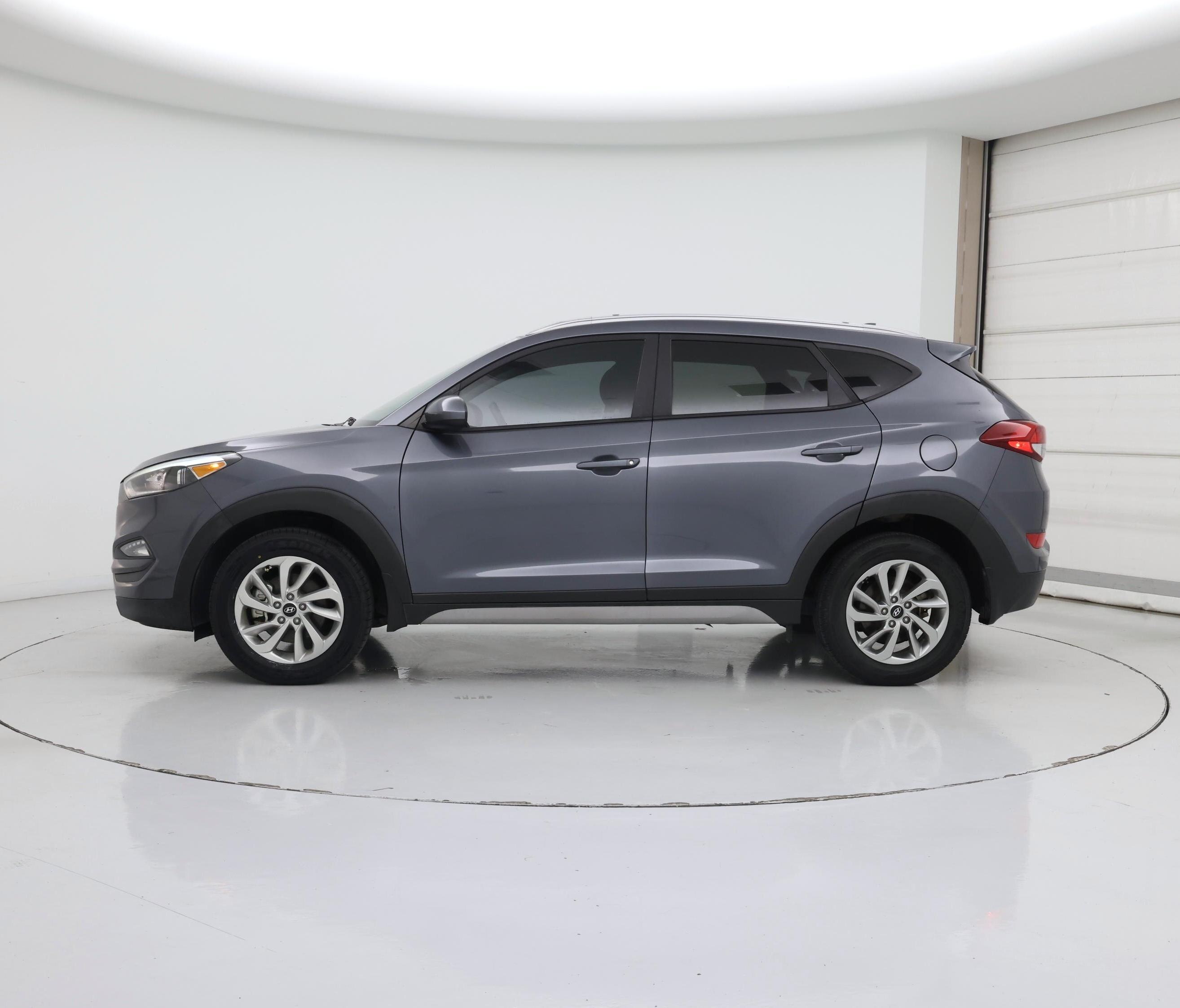 Thumbnail: 2018 Hyundai Tucson - 3