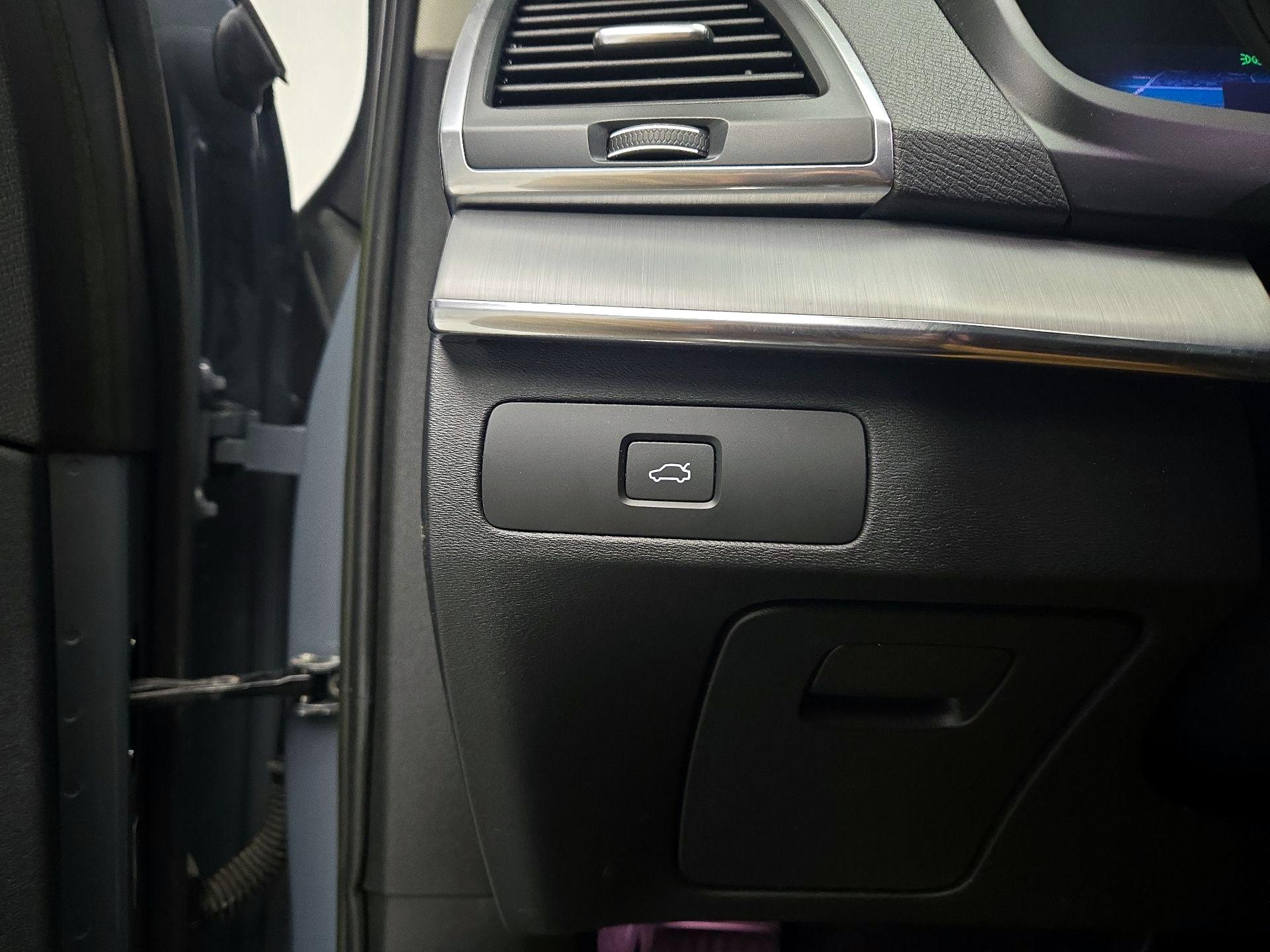 Thumbnail: 2023 Volvo XC90 - 13